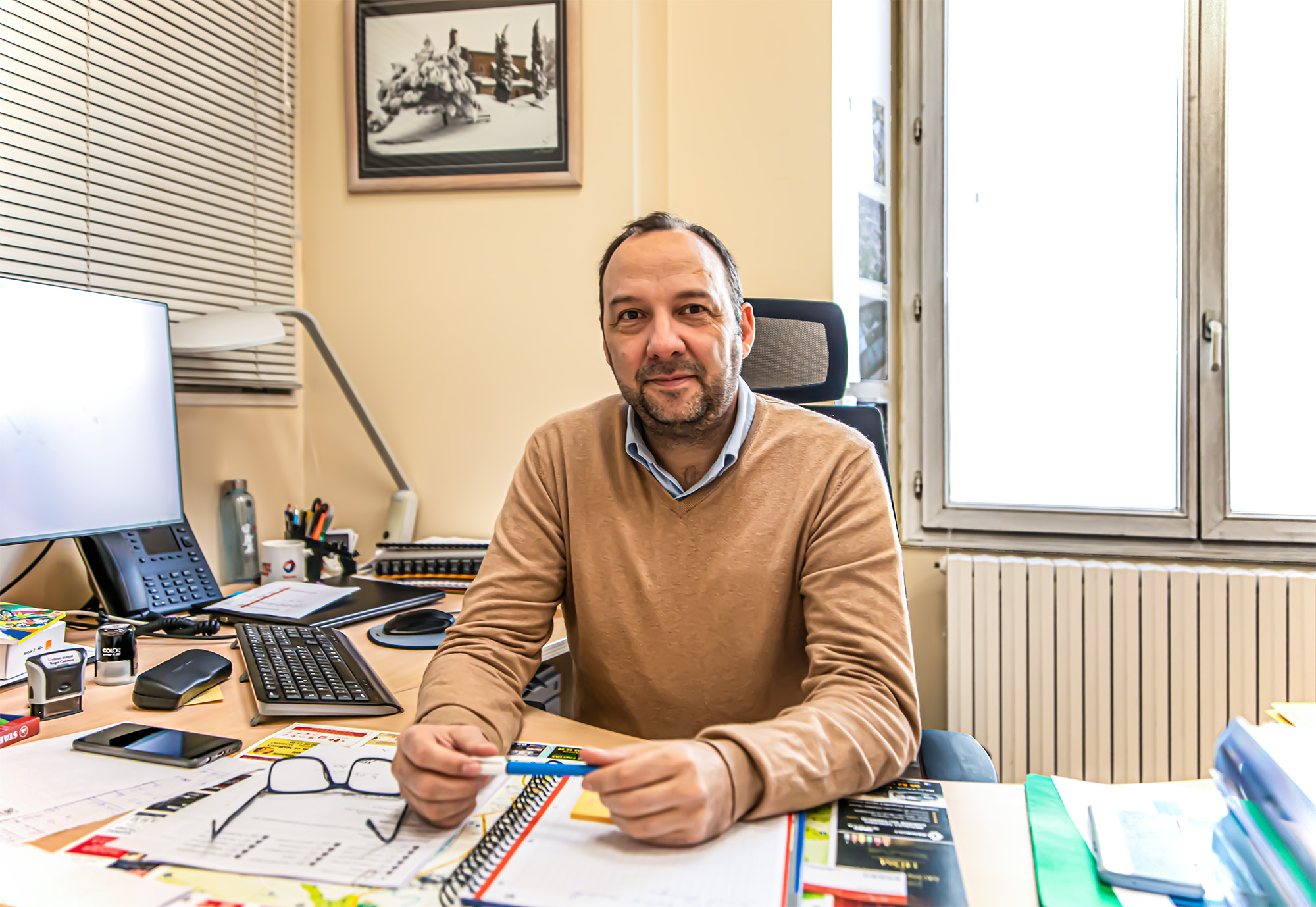 1 David Courallet à son bureau 1bis 100123.jpg