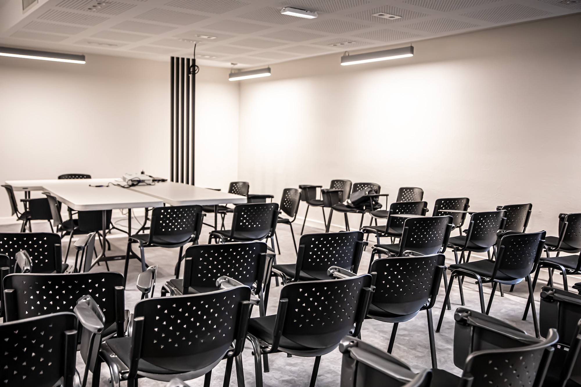 9 Grande salle de réunion 1bis 110123.jpg