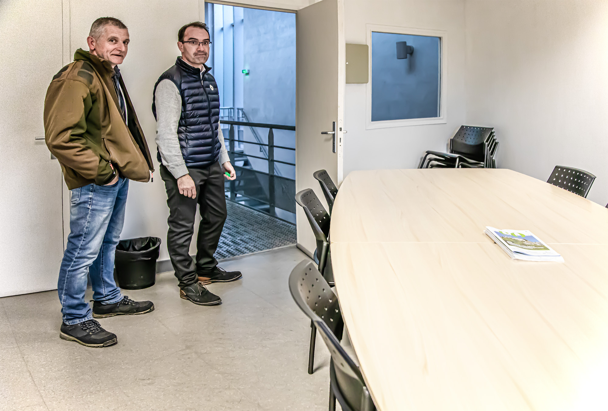 4 Salle de réunion avec Laurent Lamothe et Joïc Bombelli  1bis 310123.jpg