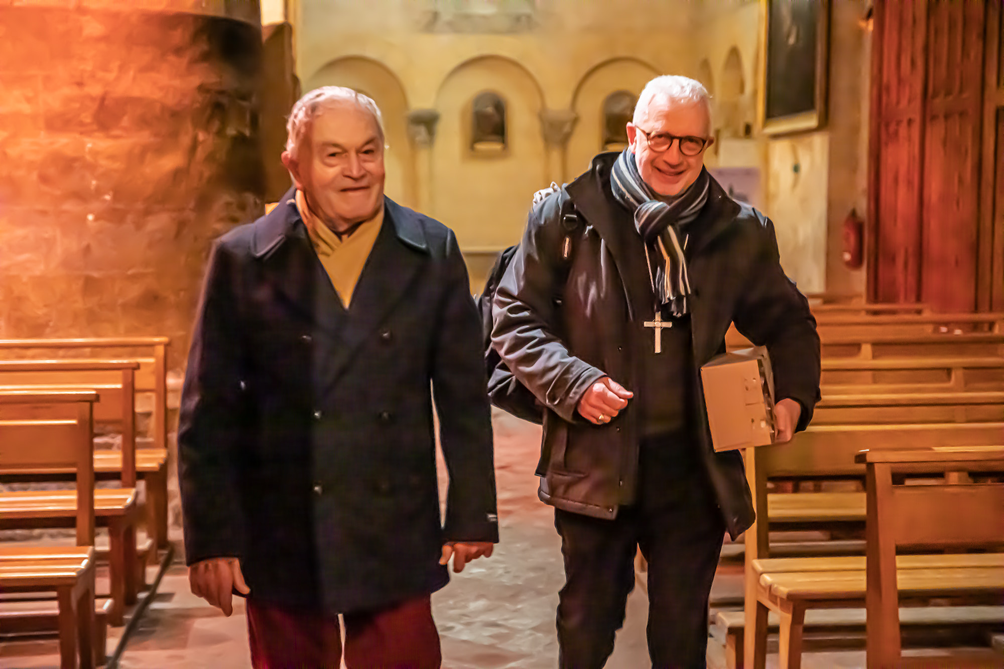 8 Arrivée de Mgr Lacombe église de Nogaro avec Michel Mallet 1bis 050223.jpg