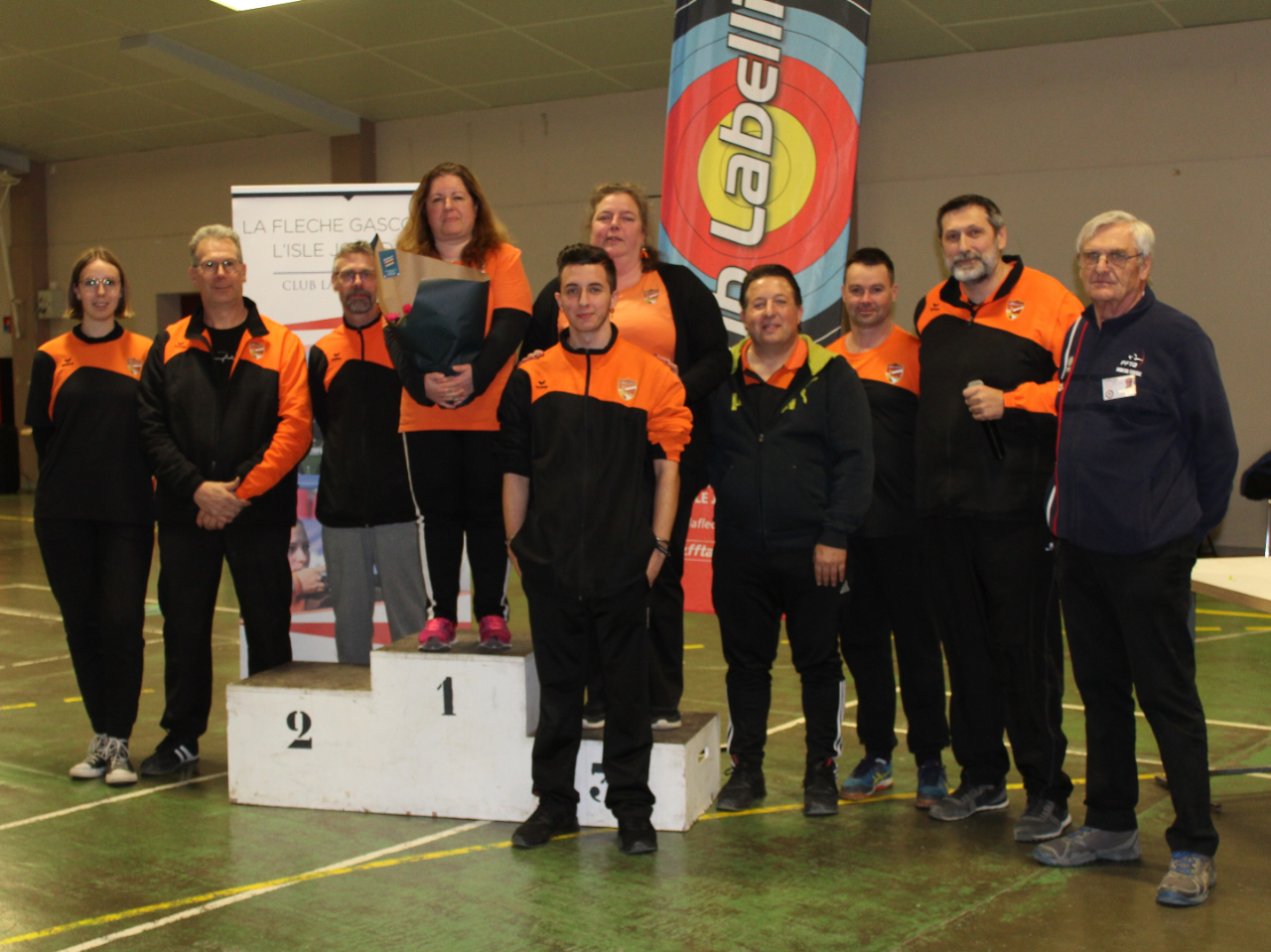 Equipe dirigeante et encadrante de La Flèche Gasconne.JPG