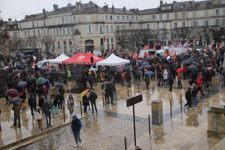 Arrivée place de la Libération