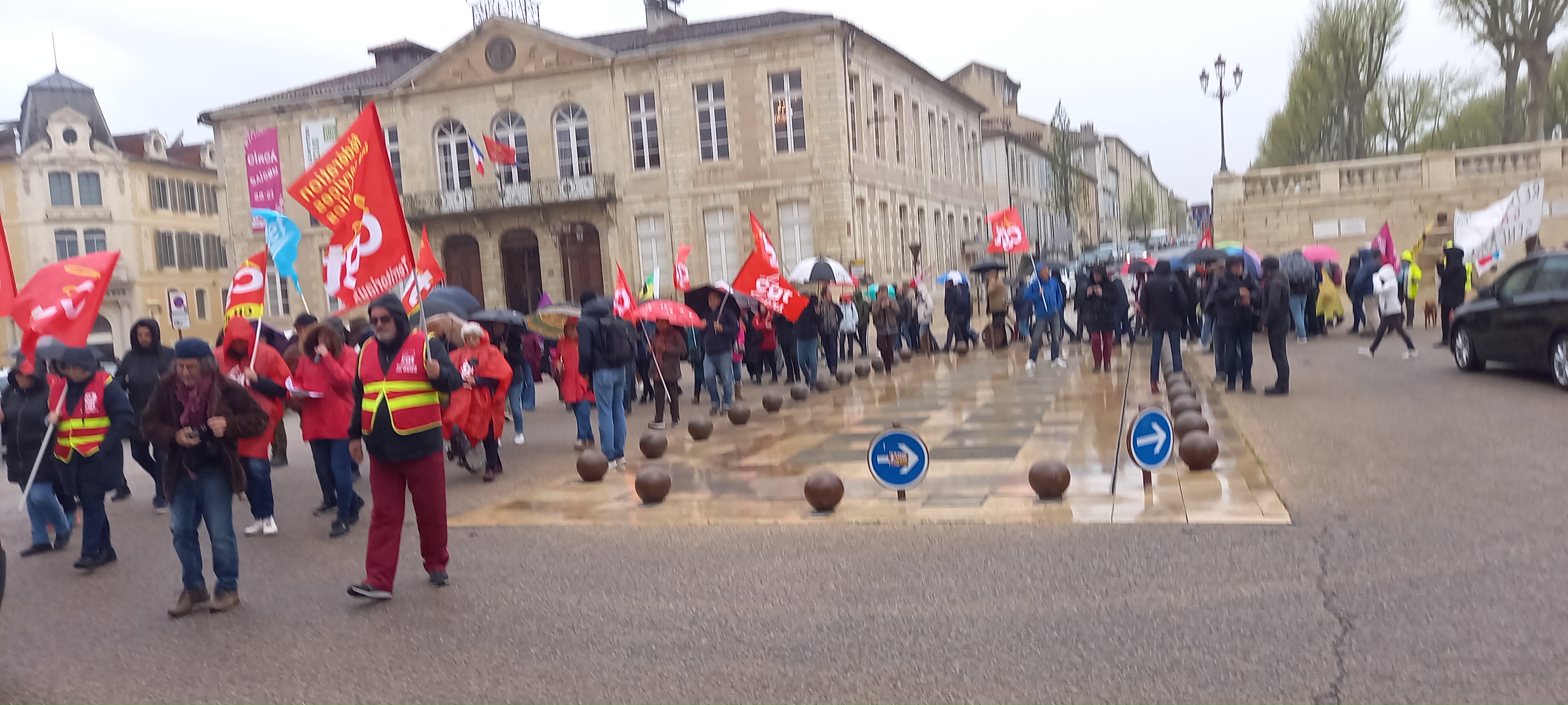Direction la préfecture