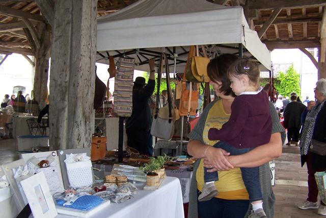 marché artisanal saint-clar.jpg