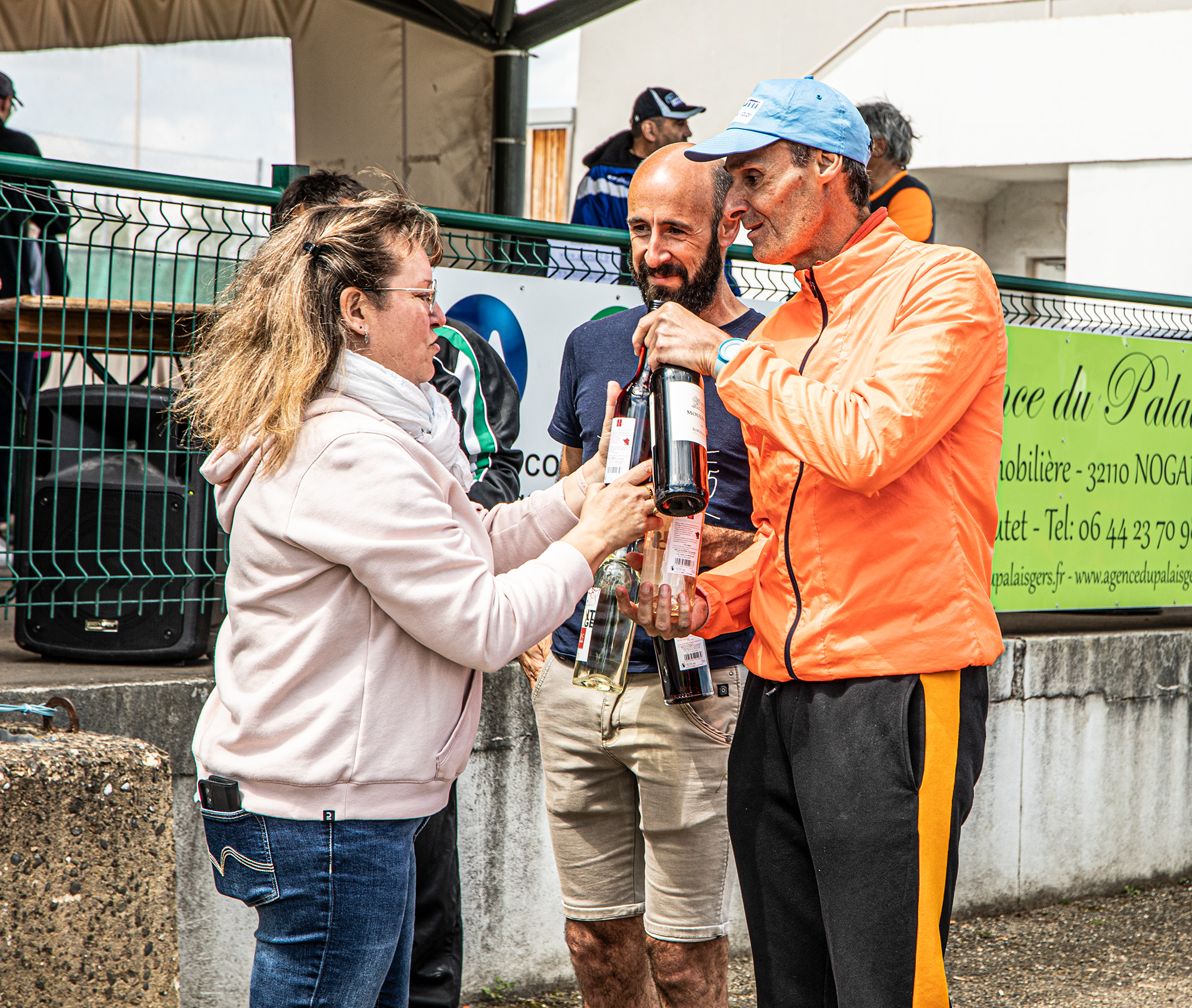 2  Josiane Sousbie et 2 des 3 gagnants du 7 km le 3e absent 1bis 180523.jpg
