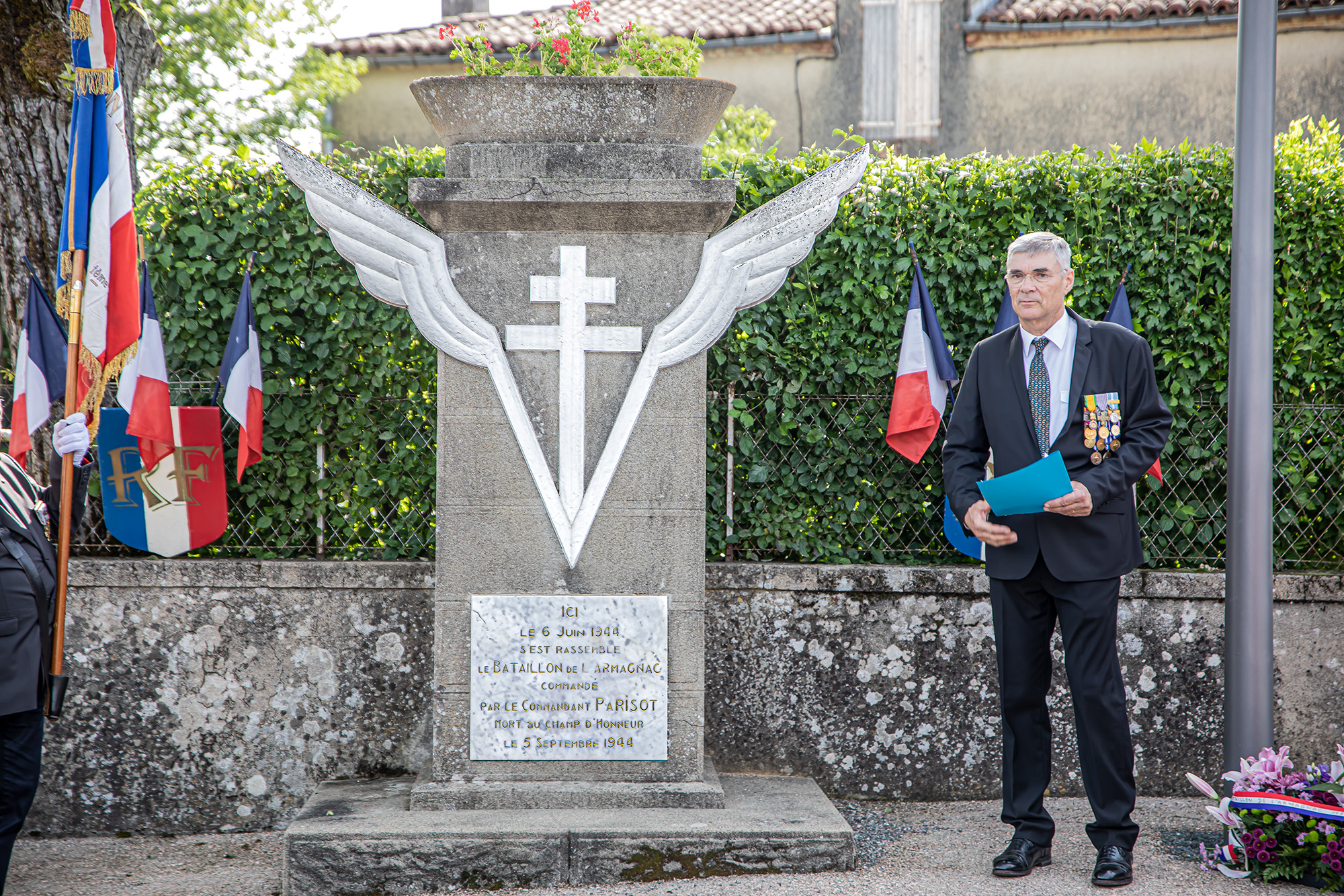 7 La stèle Du col Parisot 1bis 070623.jpg