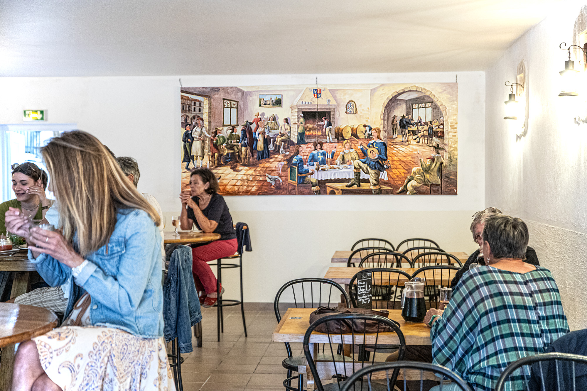 2 La salle de la taverne de Lupiac 1bis 230623.jpg
