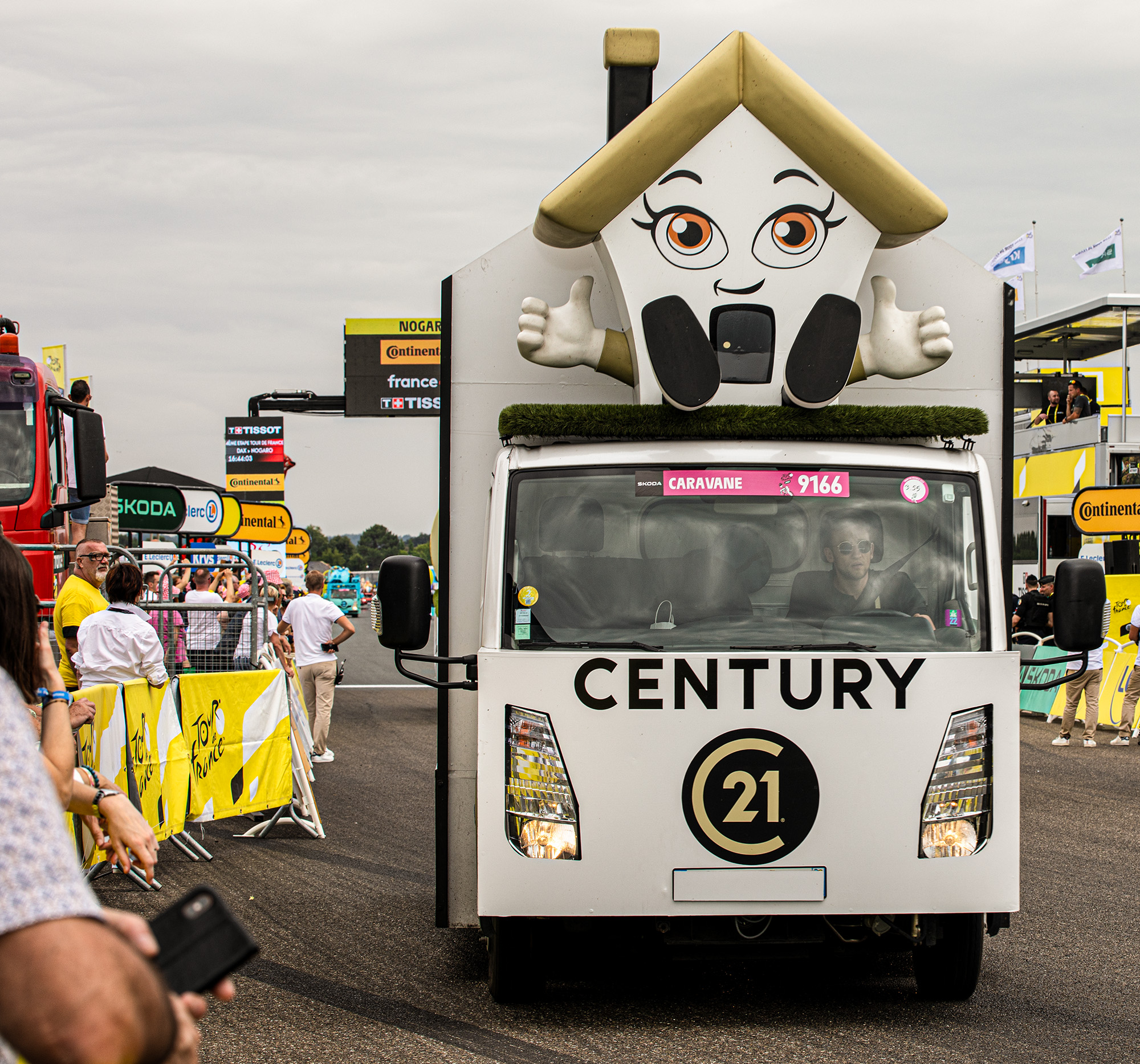 36 Caravane Century 1bis 040723.jpg