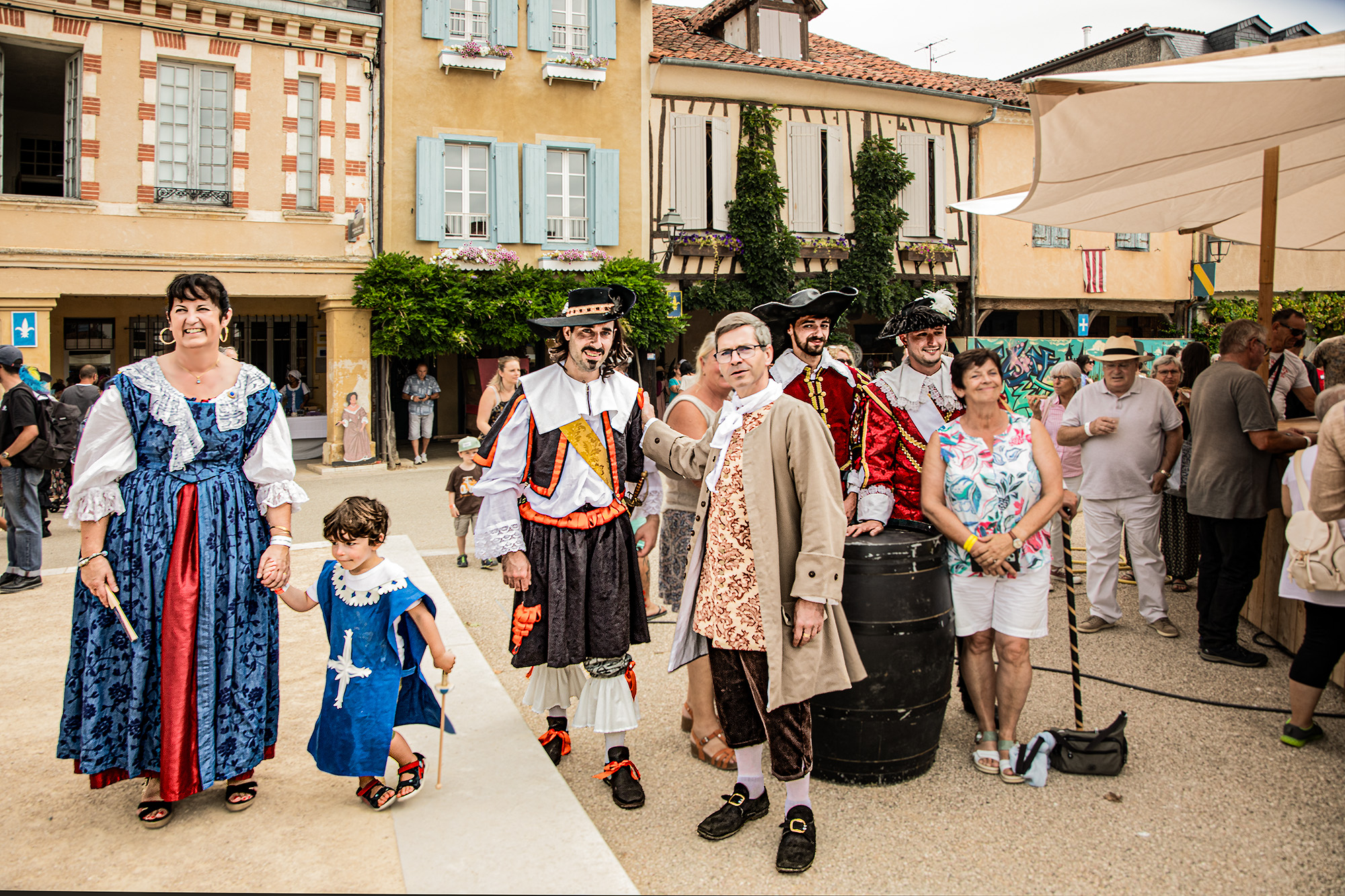 12 Rencontres sur la place 1bis 130823.jpg
