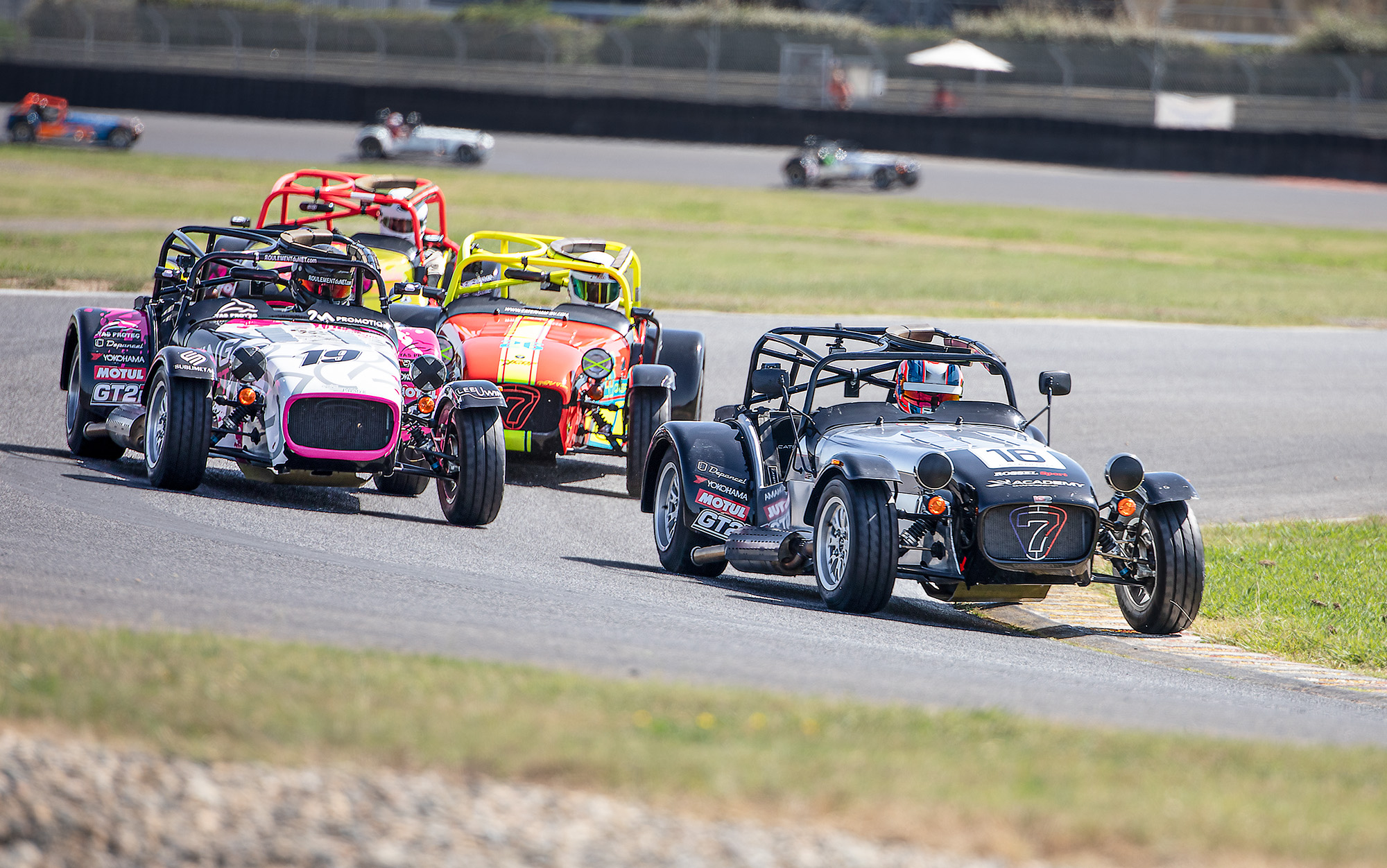 4 Caterham Acad course 1 16 - 19 et 26 Artus Lacroix StEloi 4e.jpg