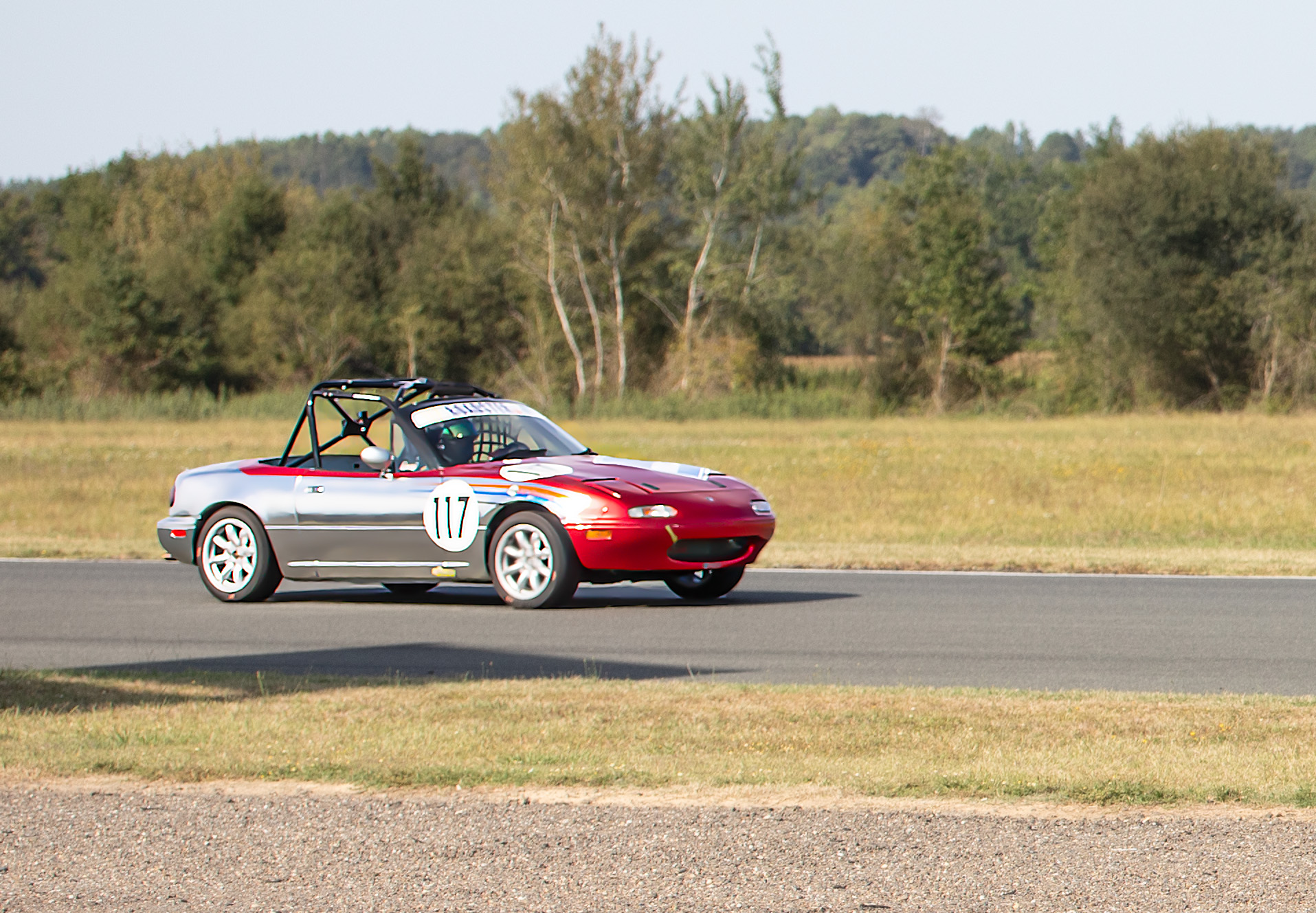 33 Roadster pro Cup course 3 le 117 dans la ligne droite 1bis 100923.jpg