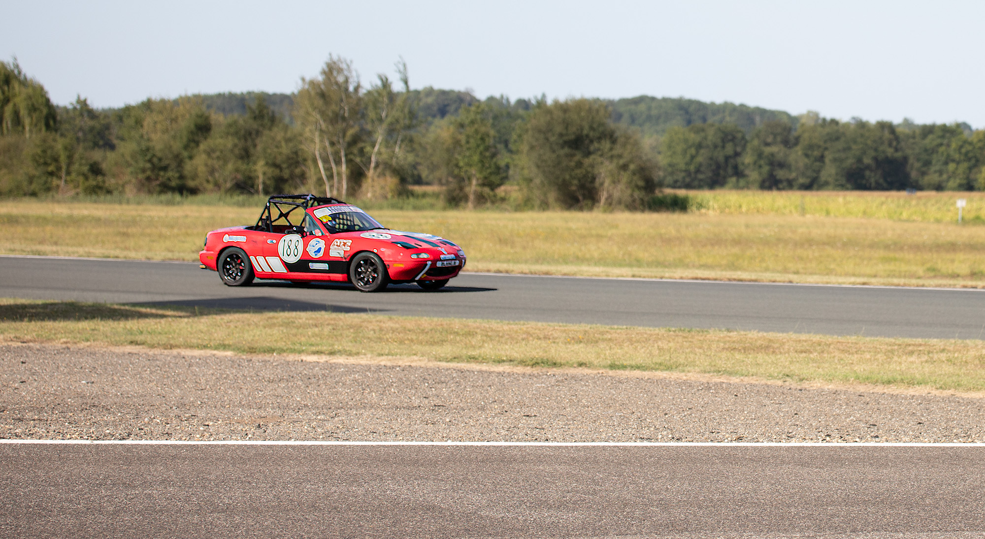 35 Roadster pro Cup course 3 le 188 dans la ligne droite 1bis 100923.jpg
