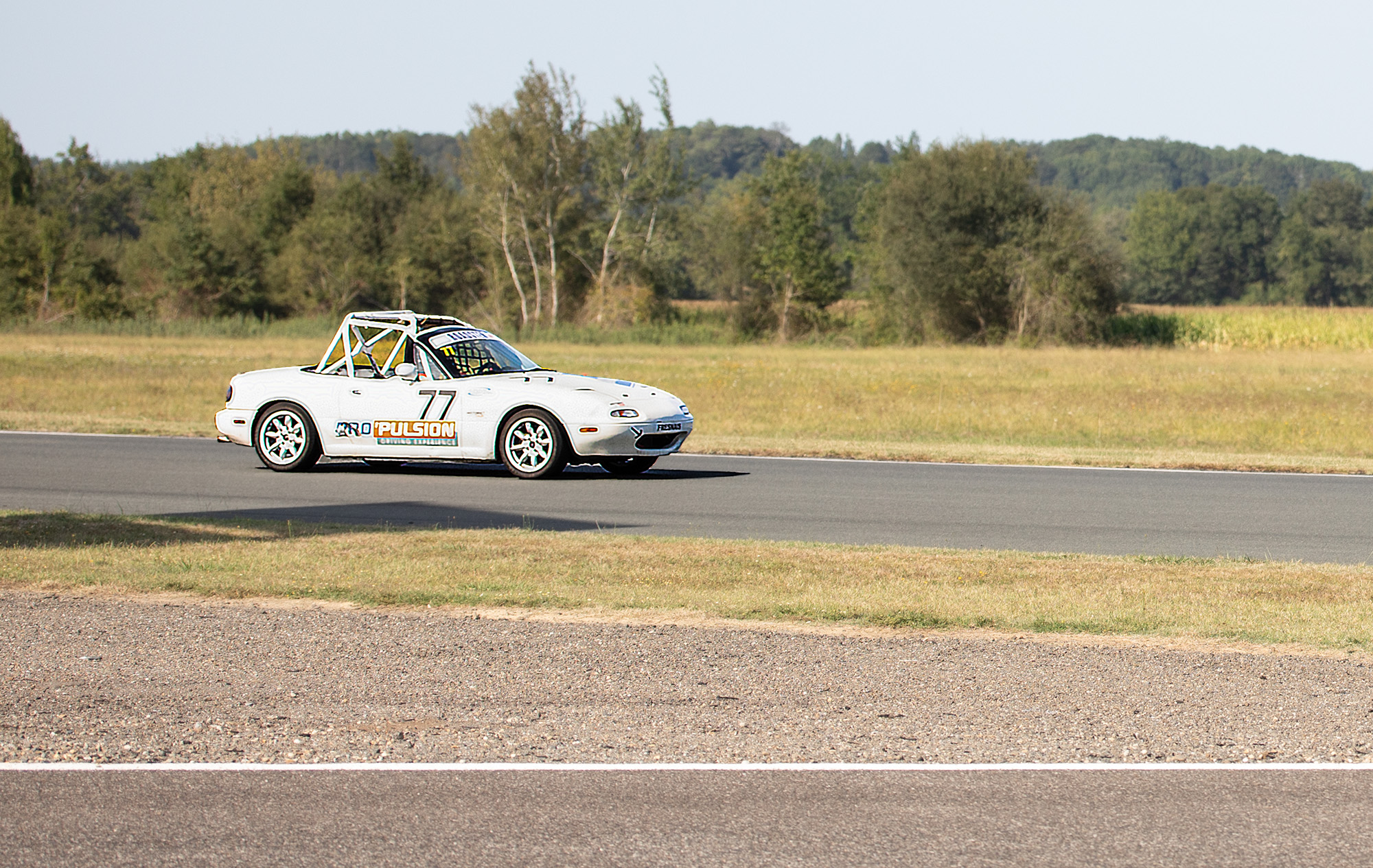 36 Roadster pro Cup course 3 le 77 dans la ligne droite 1bis 100923.jpg