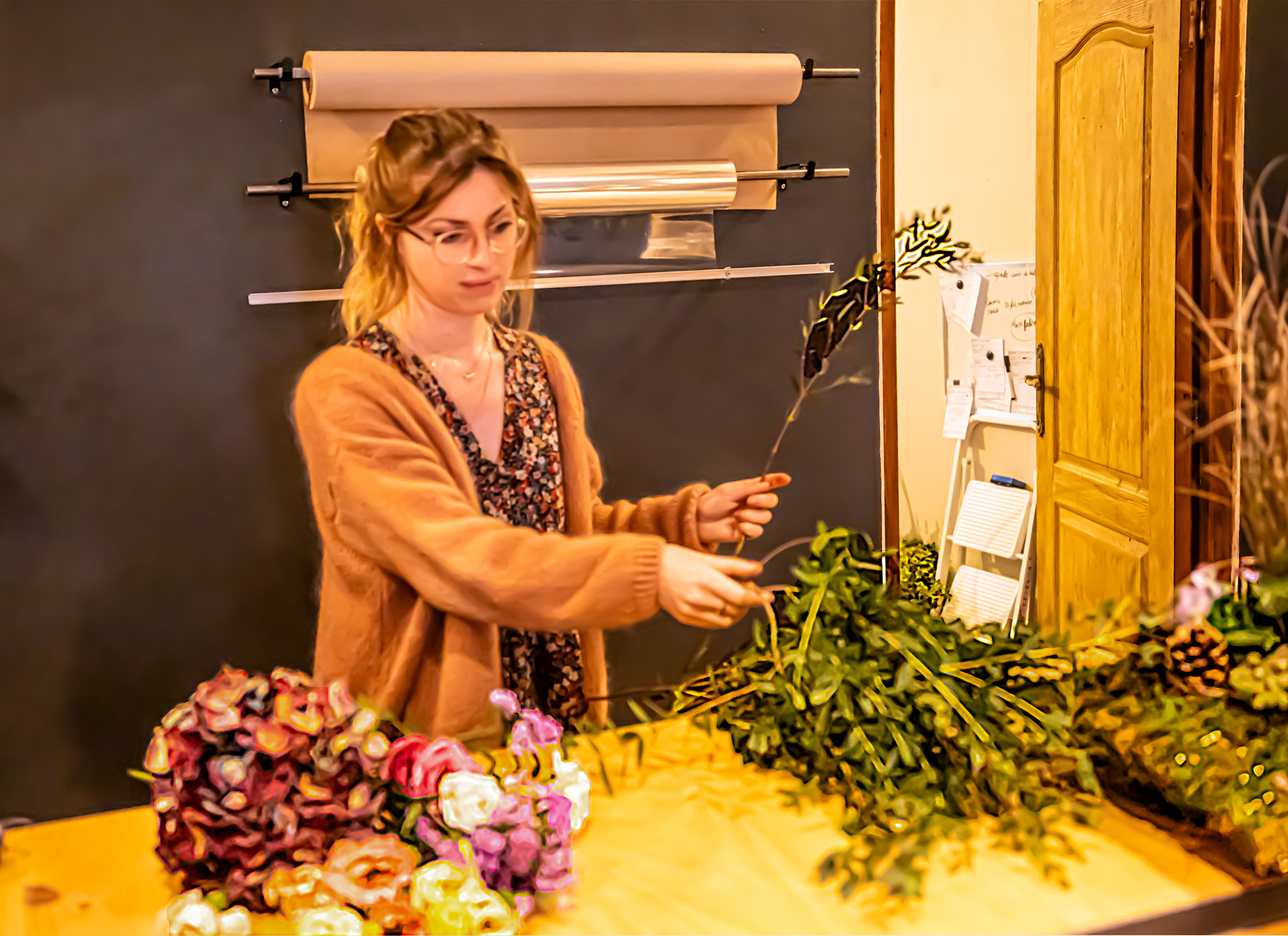 1 Lucie prépare un bouquet 1bis 201023.jpg