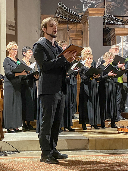 mezza voce 1.jpg
