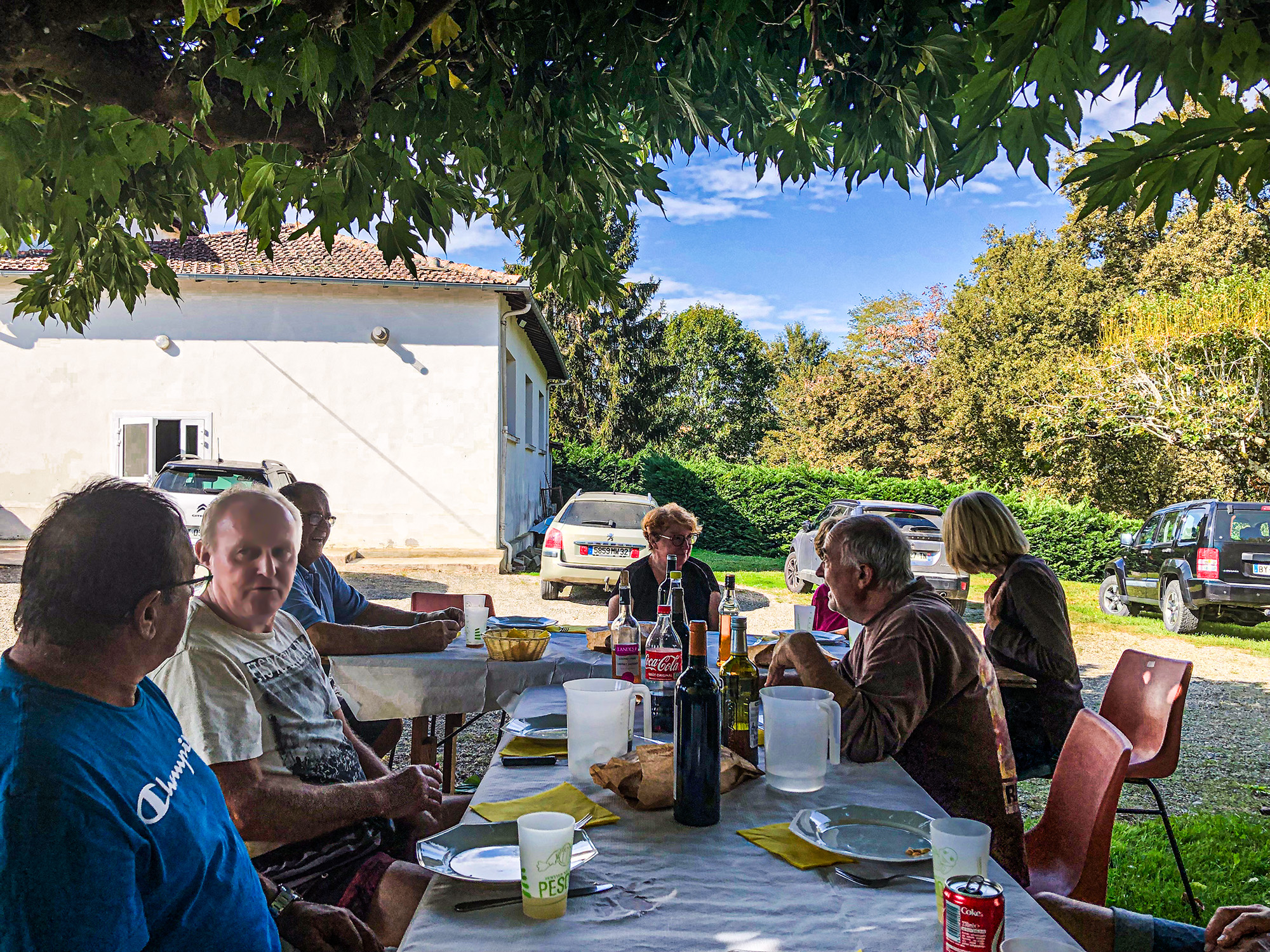 DR6 ChCuvellier mairie les bénévoles casse-croûte 1bis 041123_.jpg