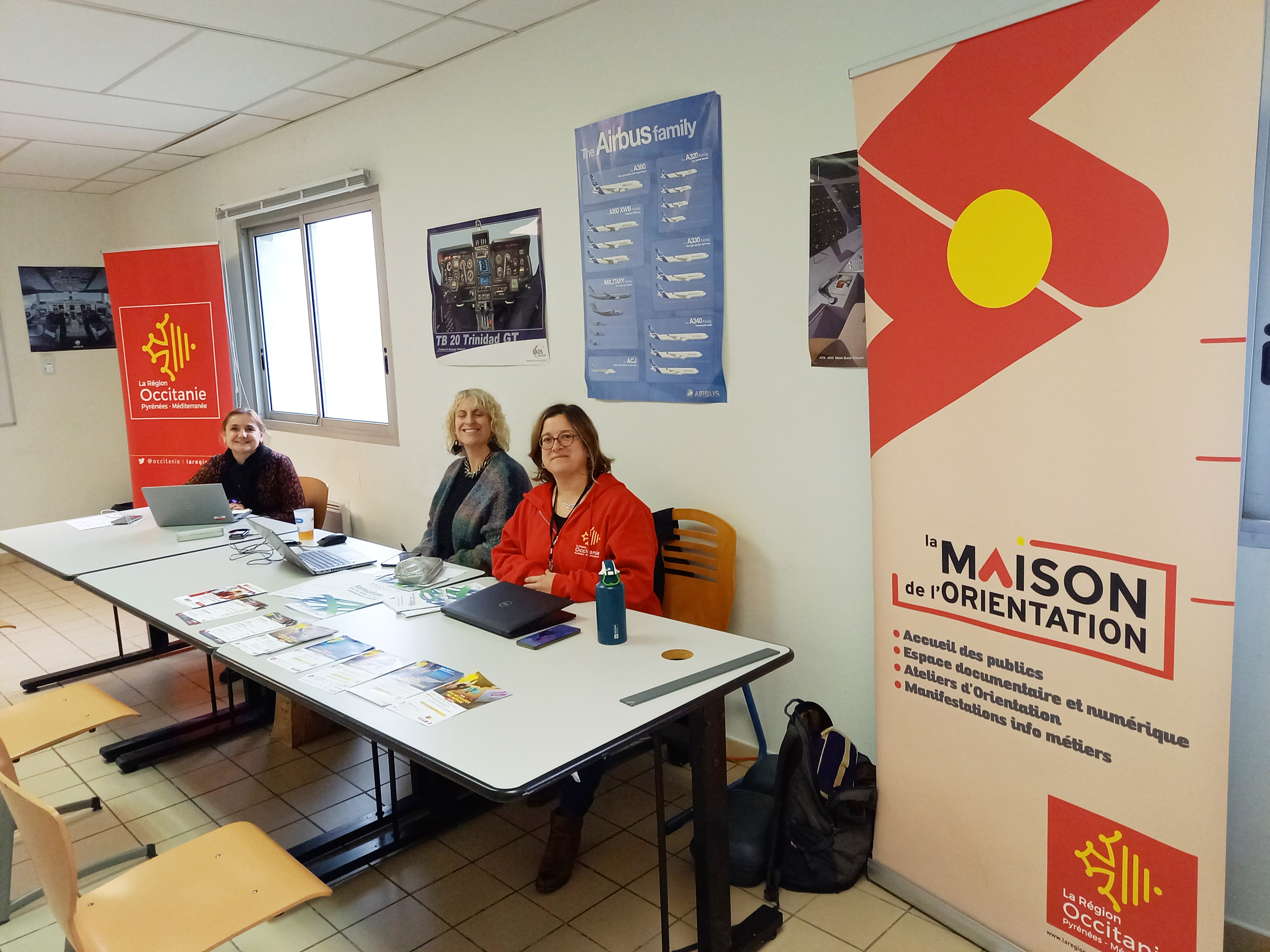 Mélanie Gottard, Céline Ruffat et Karine Destaux ont accueilli des scolaires et fait découvrir le casque virtuel.