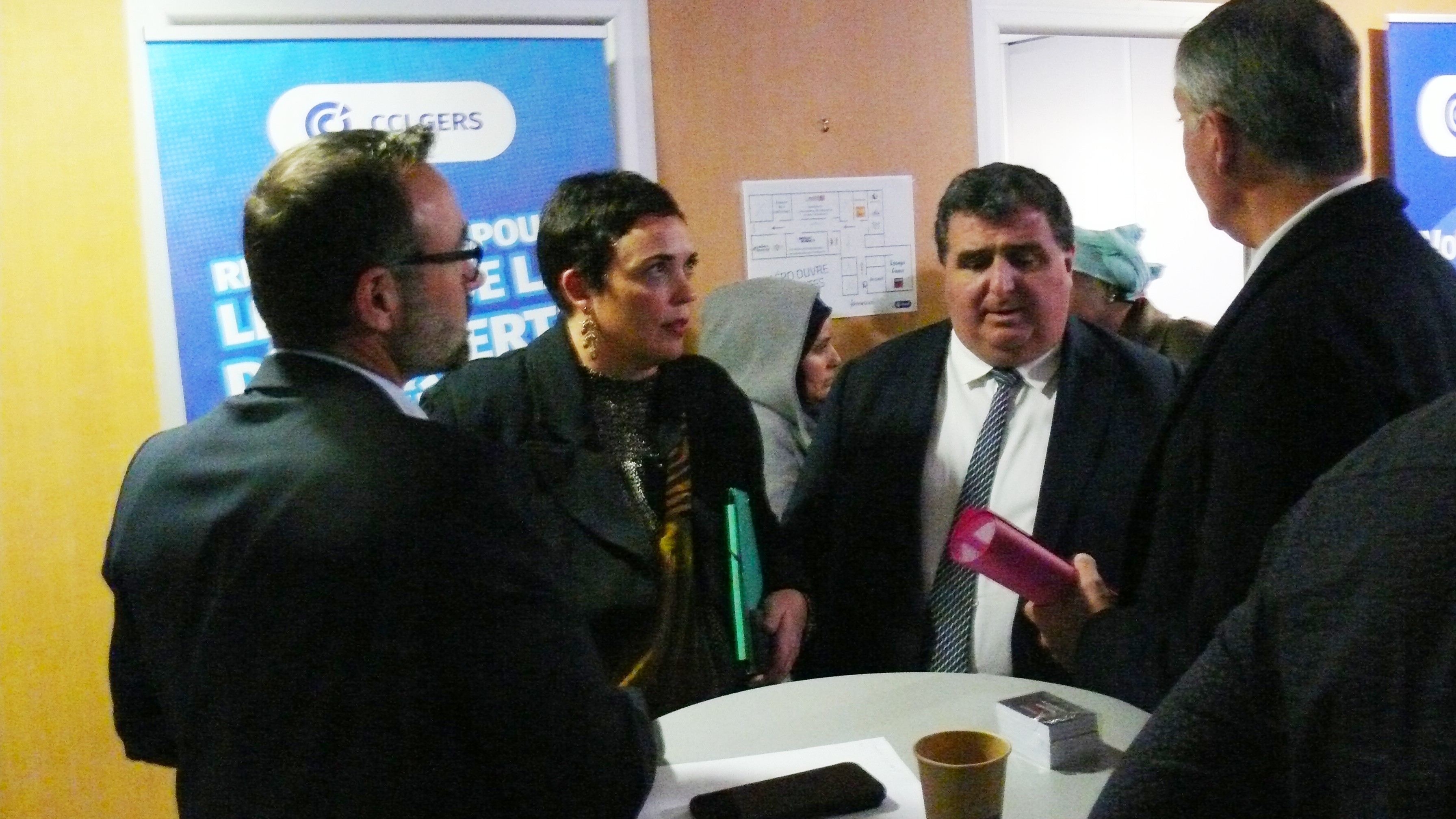 Le prefet du Gers, Laurent Carrié, le député, David Taupiac, et la directrice de la CCI, Laure lacourt, se sont entretneus avec les chefs d'entreprises présents au forum.