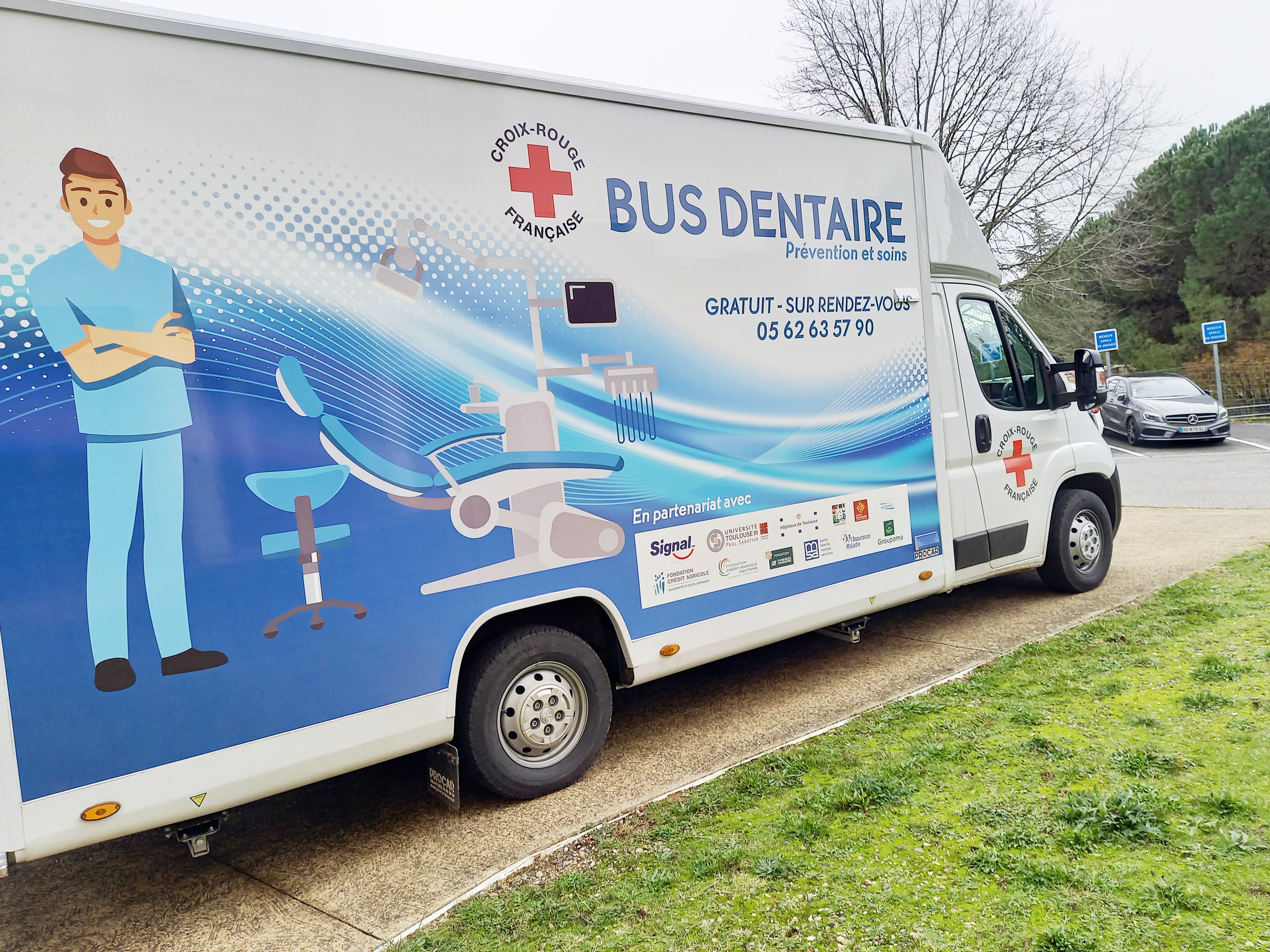 Le bus dentaire.