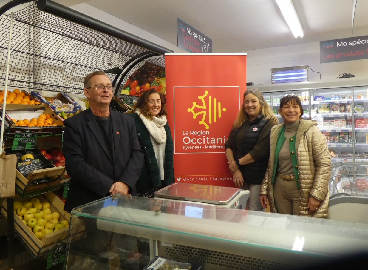 Les Conseillers dans le magasin de  Madame Sanchez