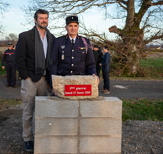 Patrick Fitan, maire de Plaisance et le lieutenant Pascal Sopena