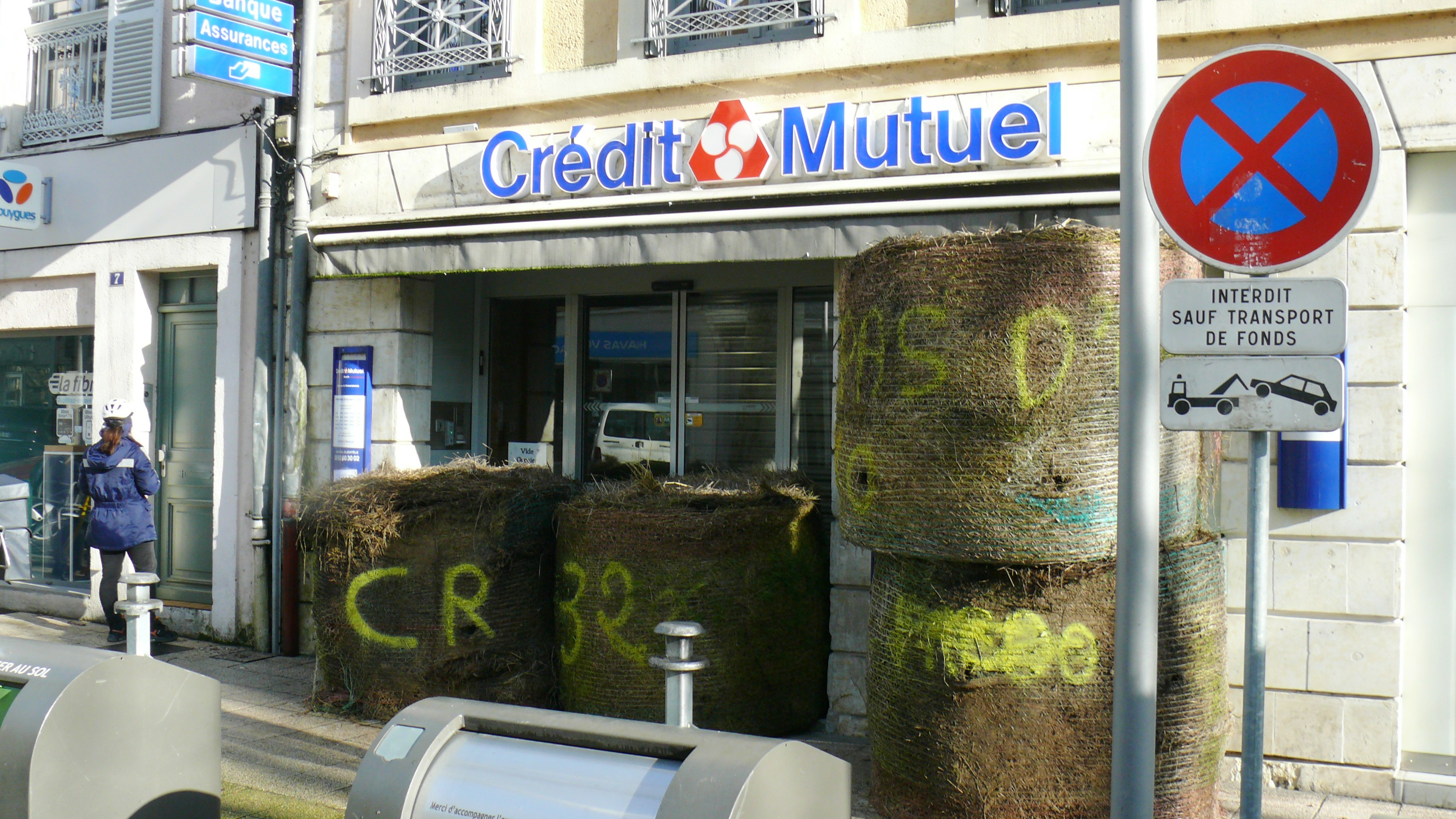 Crédit Mutuel, avenue Alsace.