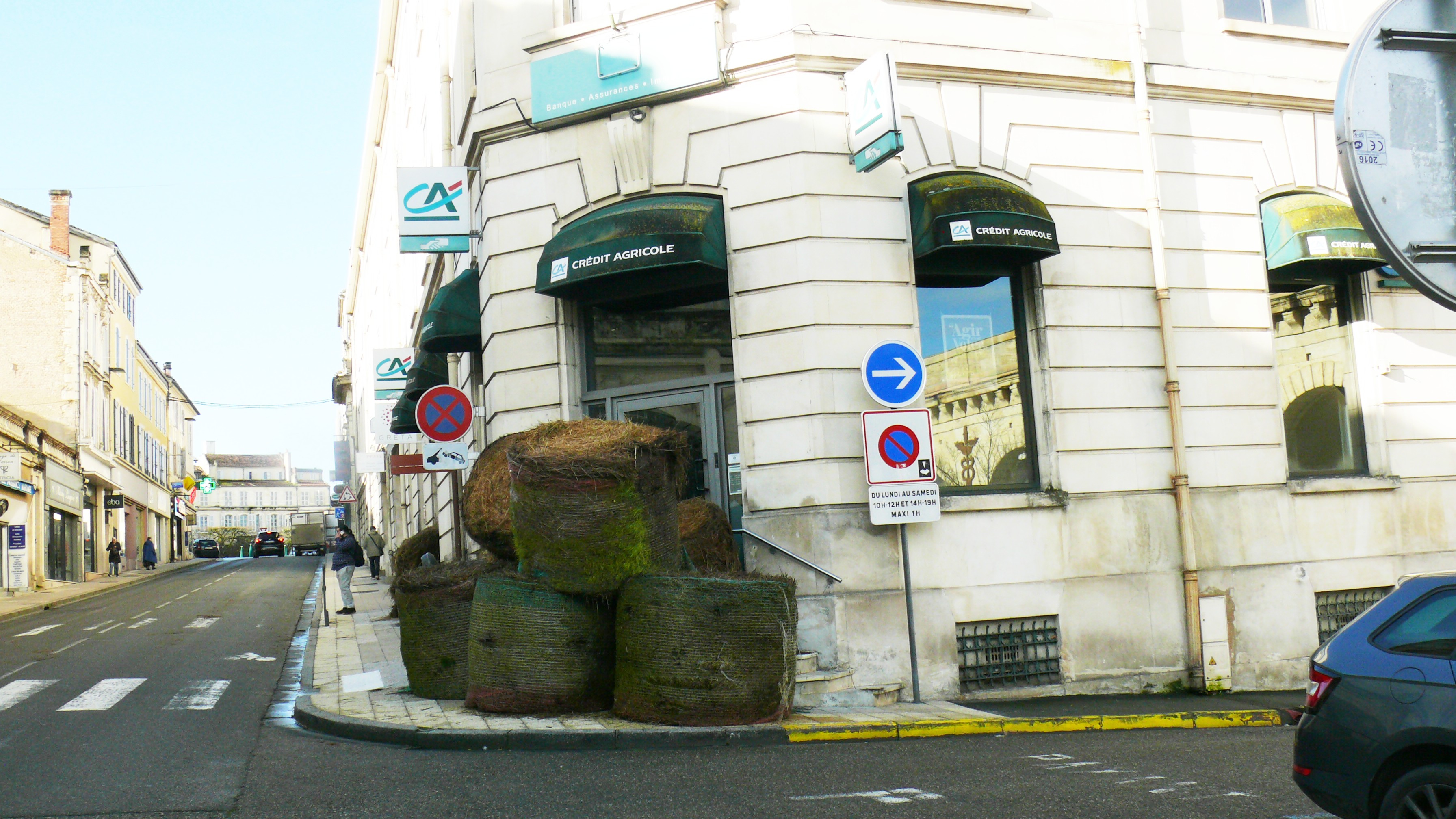 Crédit Agricole, rue Gambetta.