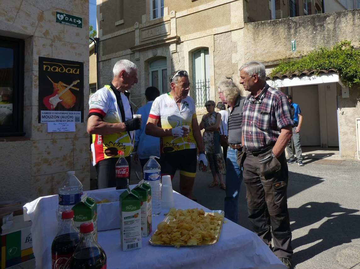 Quand les vététistes se restaurent après l'effort
