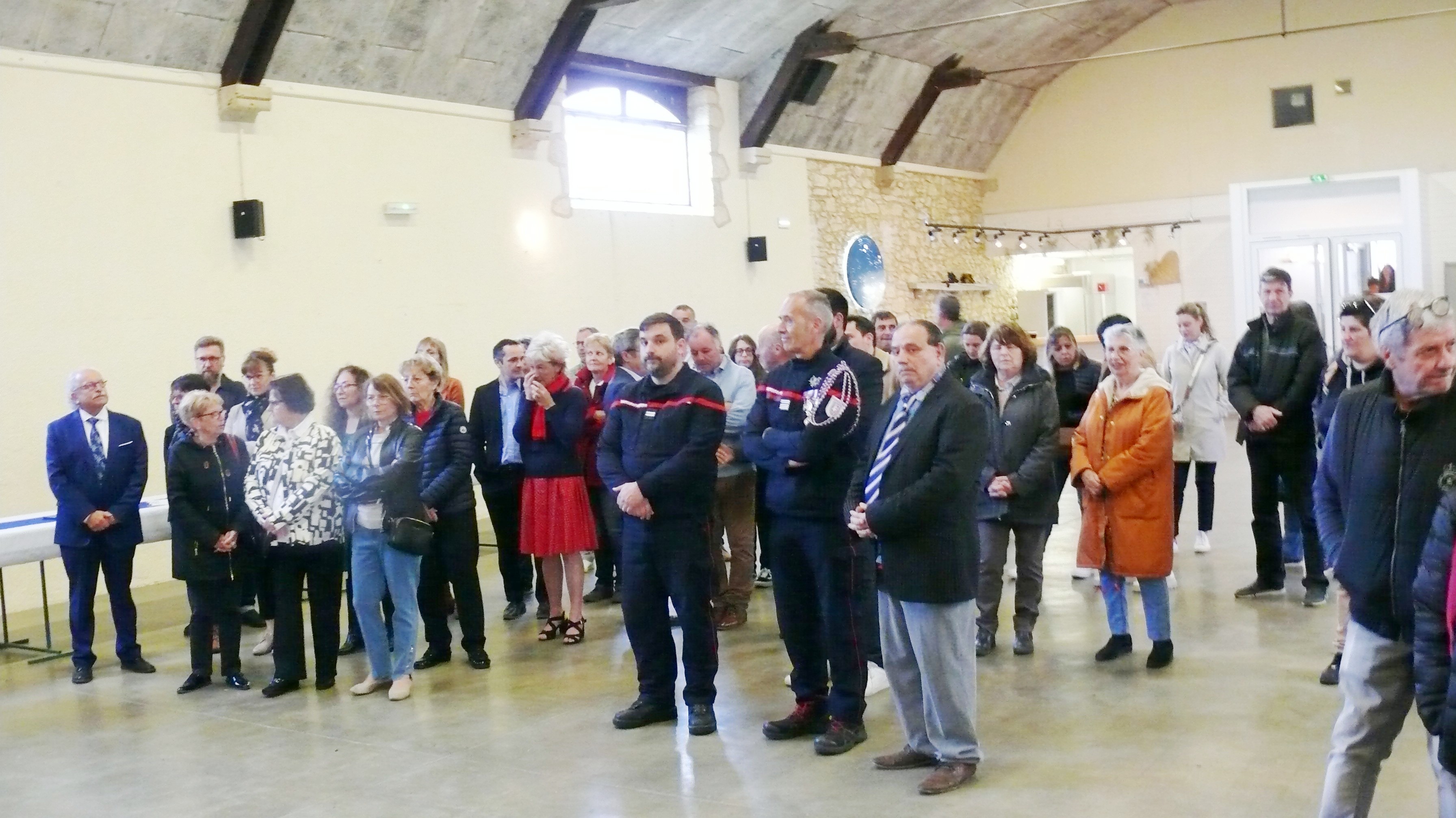 De nombreux jégunois étaient à l'nauguration des deux commerces.