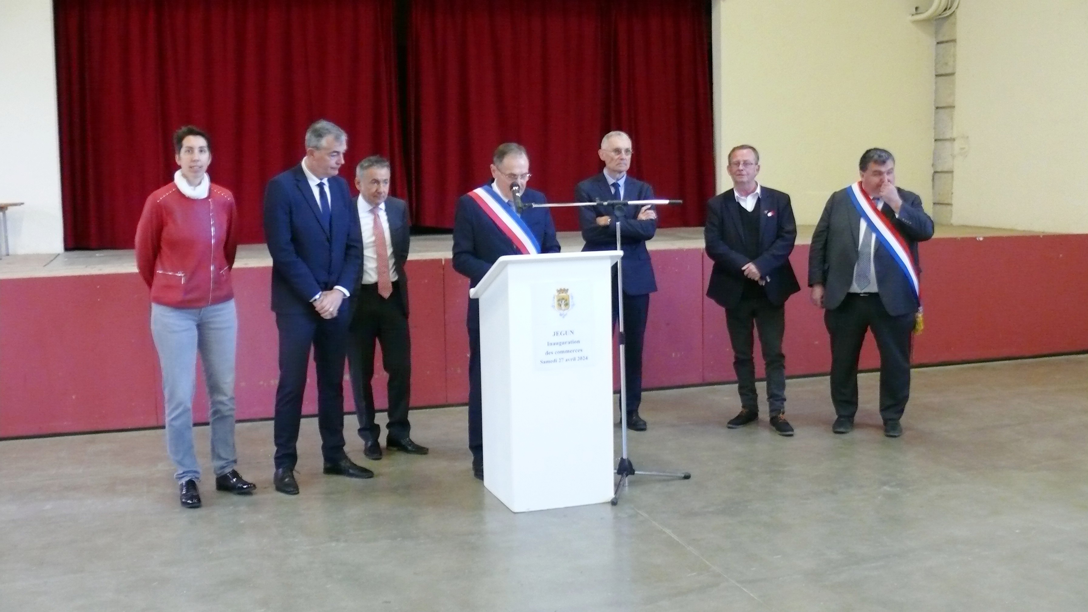 Les personnalités lors des discours : Lydie Toison, Laurent Carrié, Bernard Ksaz, Guy Lapeyre, Franck Montaugé, Eric Cadoré, Dvid Taupiac.