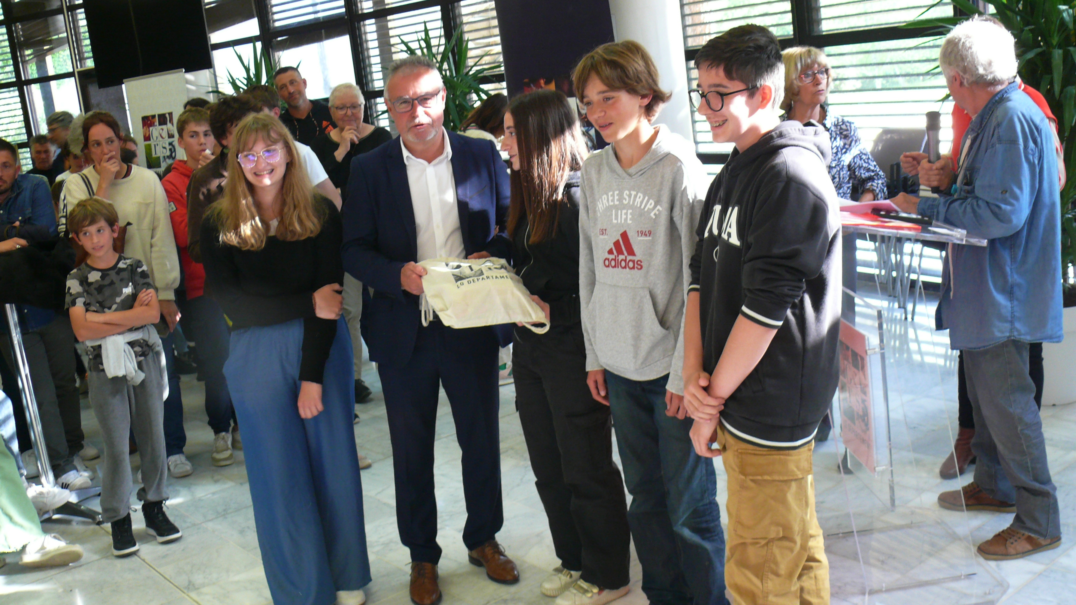 Remise de prix.