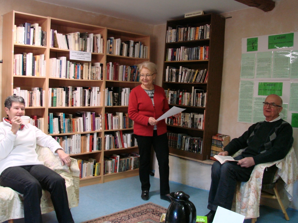 La présidente, Arlette Bros, entourée de Marie-Françoise Cazalieu et Gilbert Ulian.