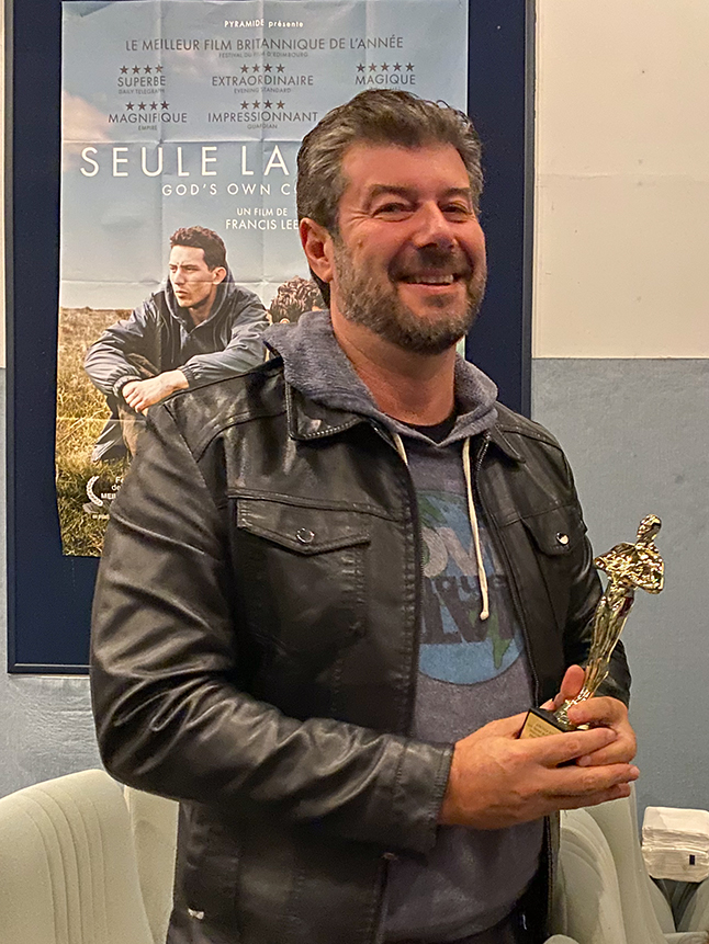 Patrick Fitan avec son "Oscar"