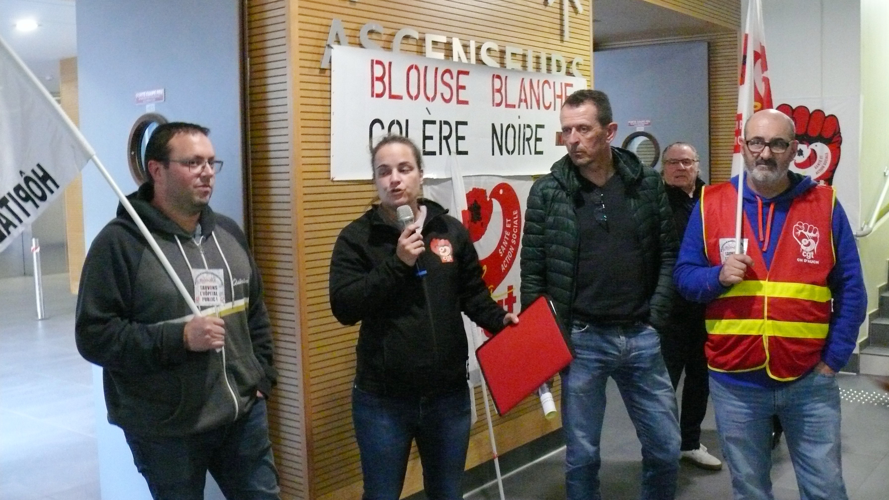 Célia Paz entourée de Benoit Dossat et Christophe Bukovec.
