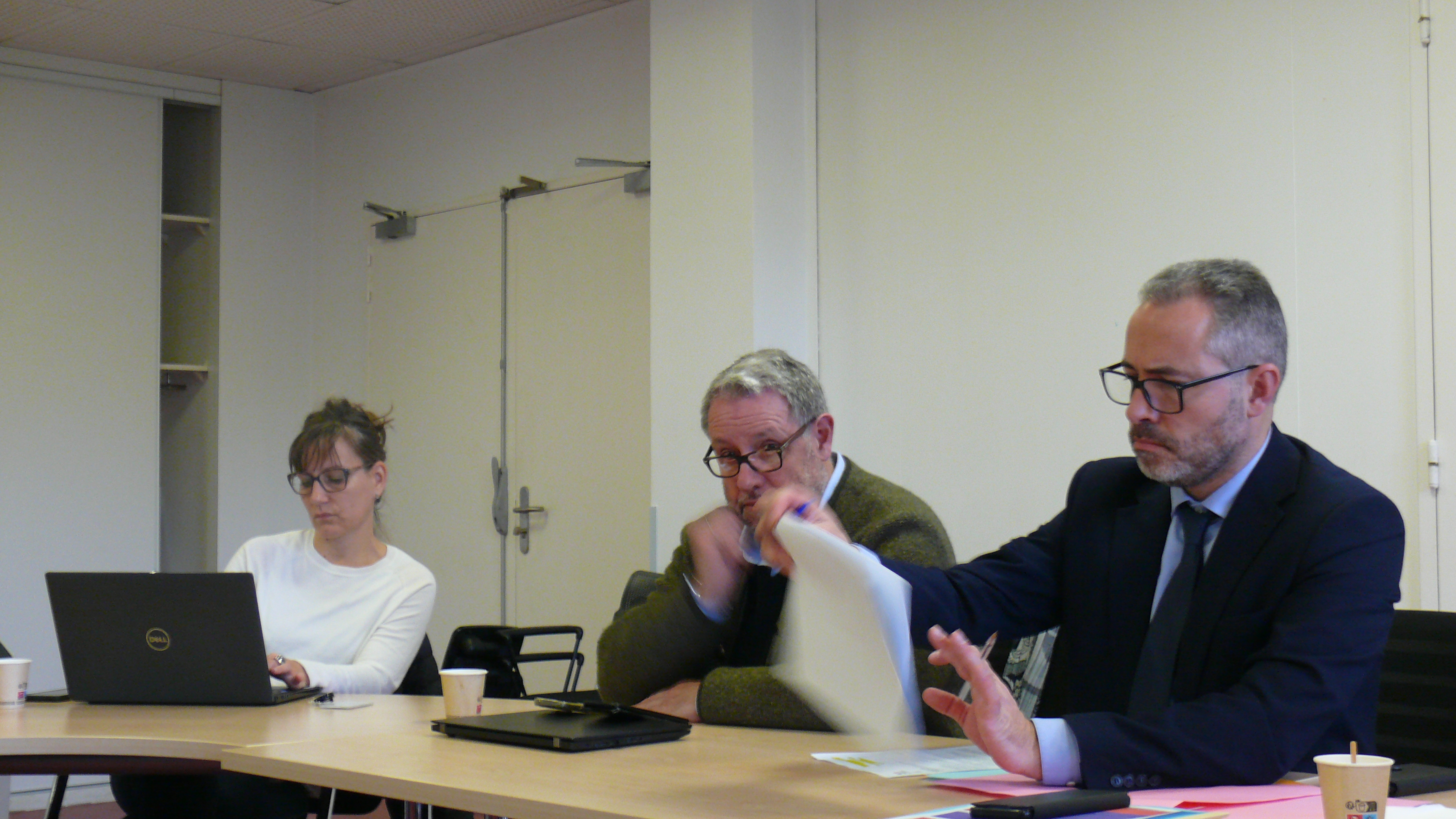 Vanessa Bompart, directrice des affaires médicales, Didier-Pier Florentin, directeur ARS 32, Cédric Kari-Herkner, secrétaire général de la préfecture.