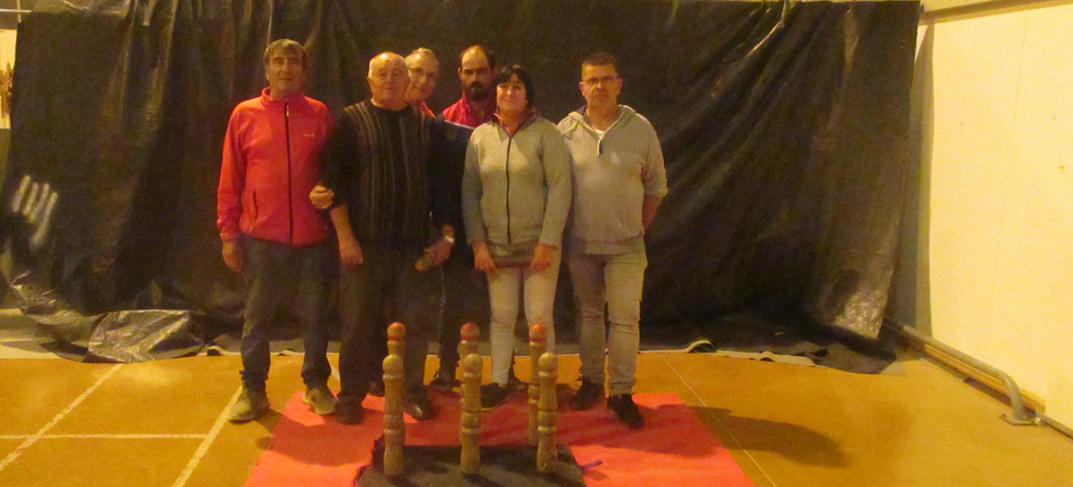 quilles 31213.jpg