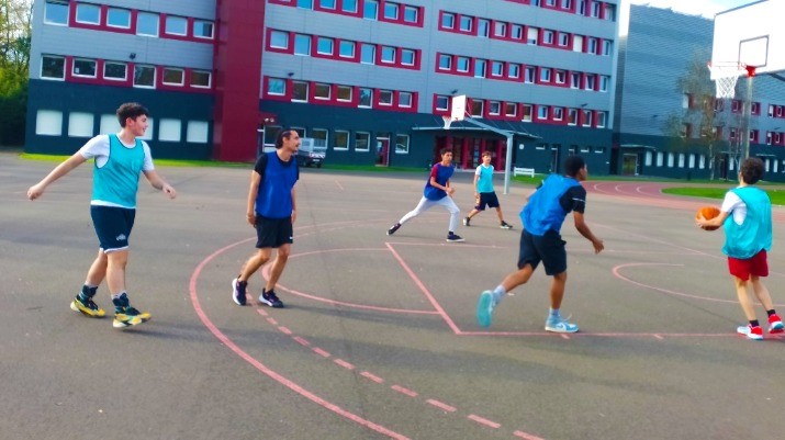 Après la compétition de basket