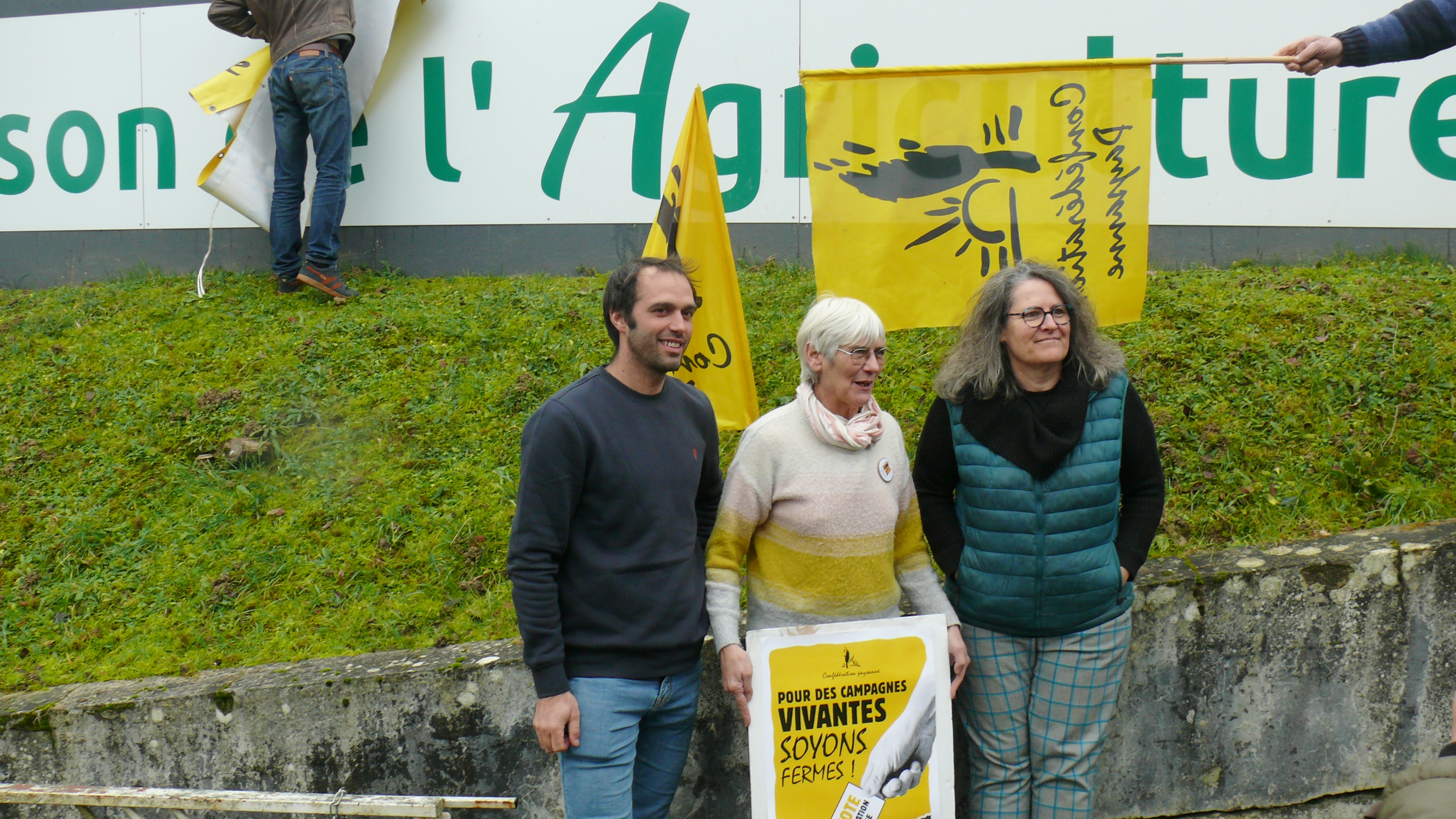 Sylvie Colas entourée de Simon Graf et Hélène Archidec.