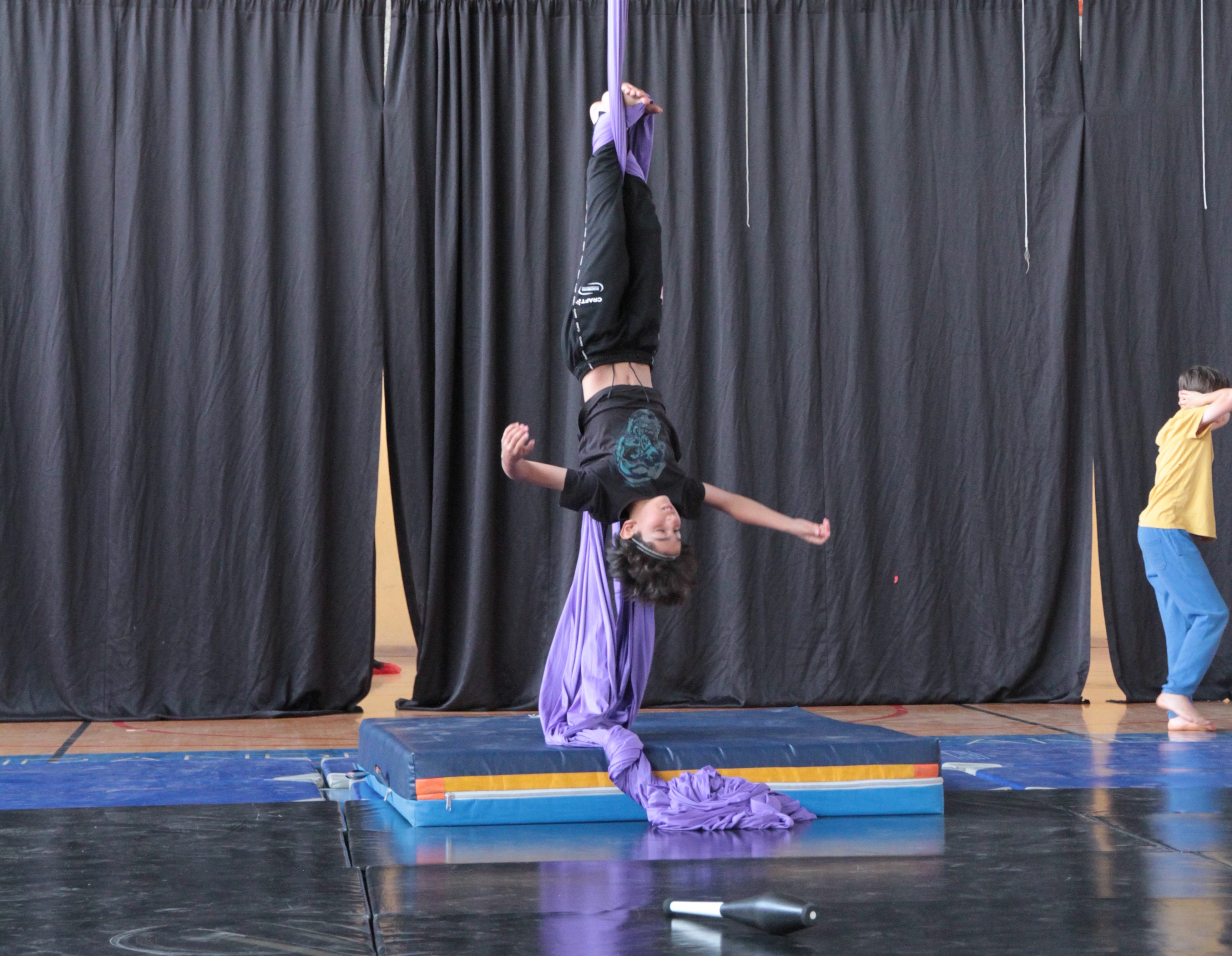 Stage cirque et théâtre : une activité originale à faire pour les vacances