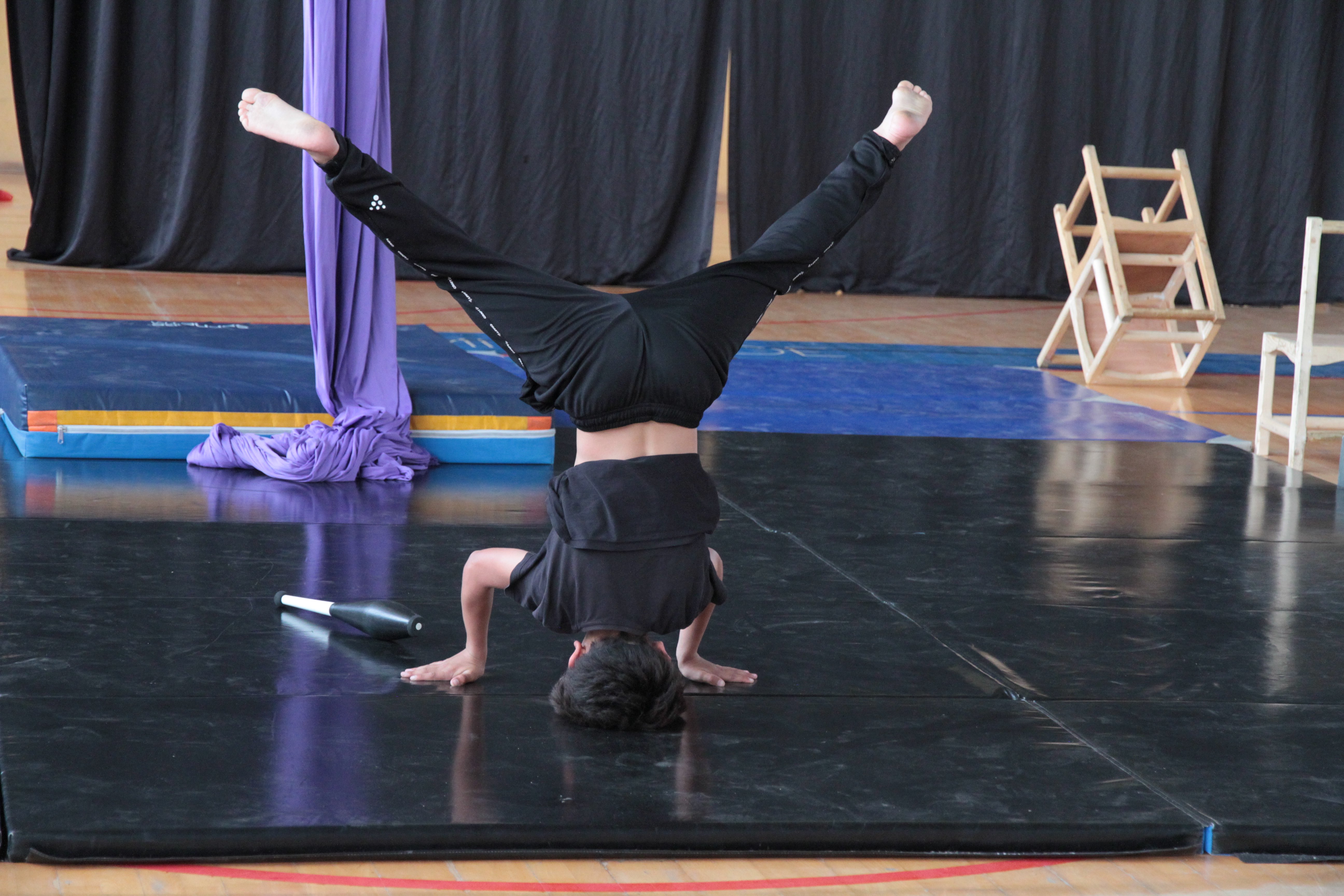 Stage cirque et théâtre : une activité originale à faire pour les vacances