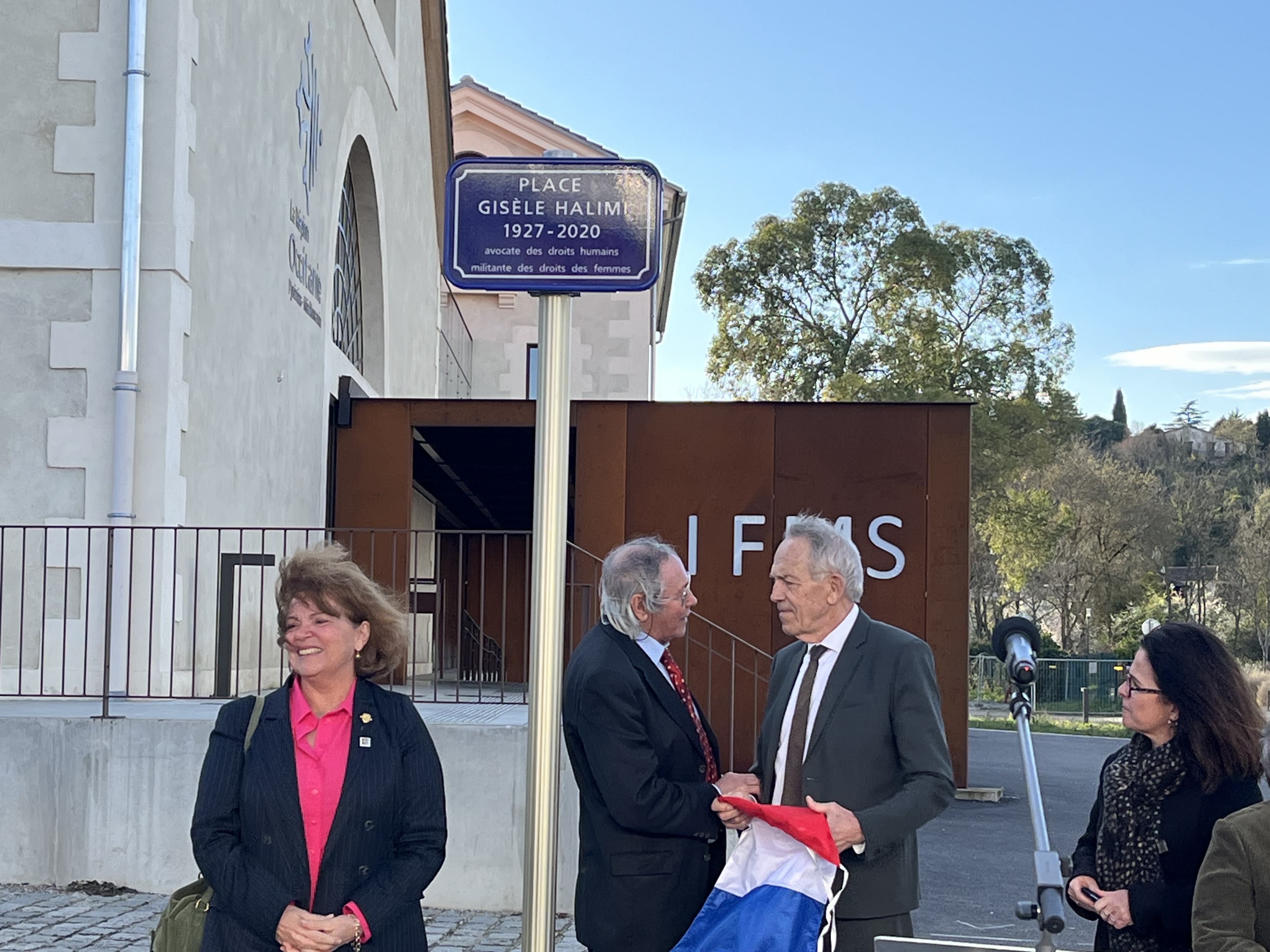 La plaque de la place Gisèle Halimi