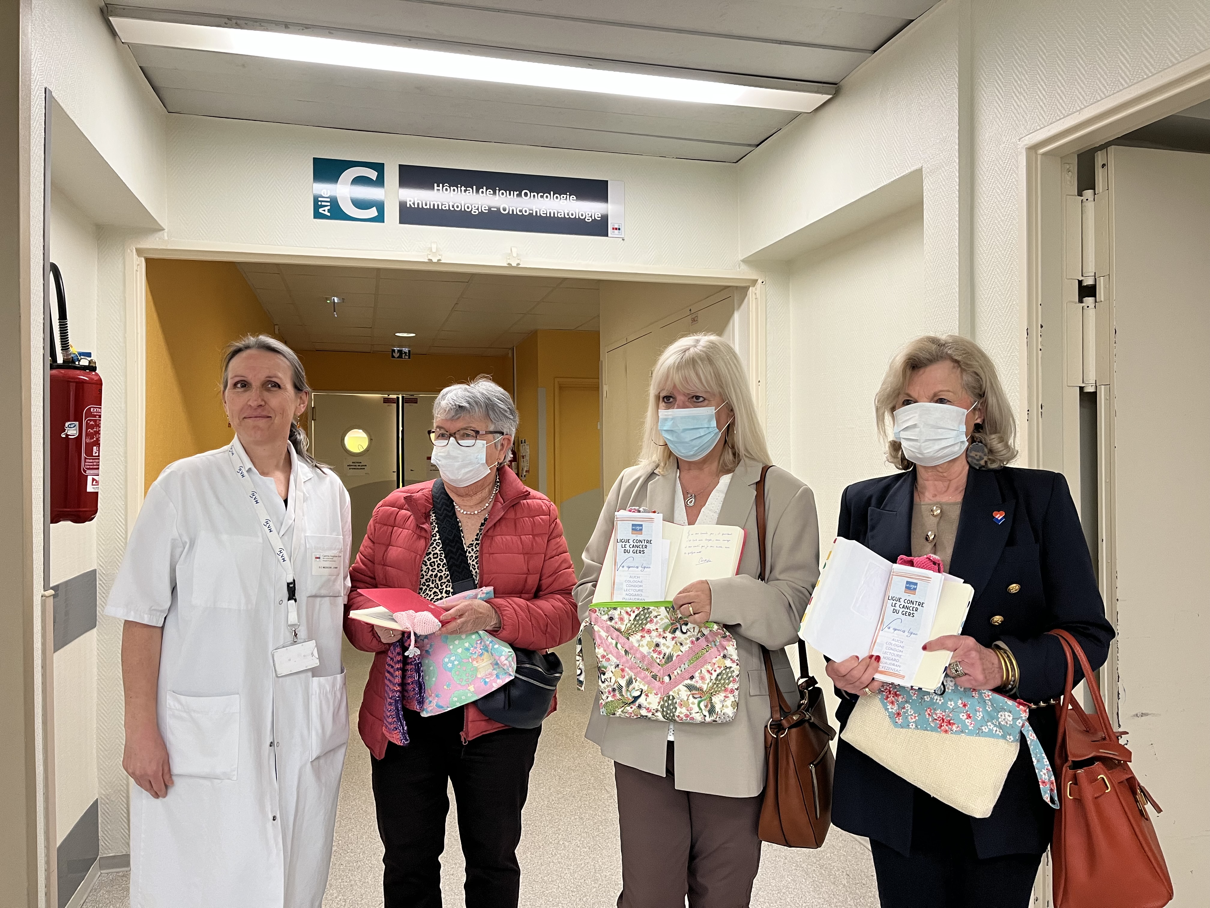 L'équipe du service ontologique avec la ligue contre le cancer