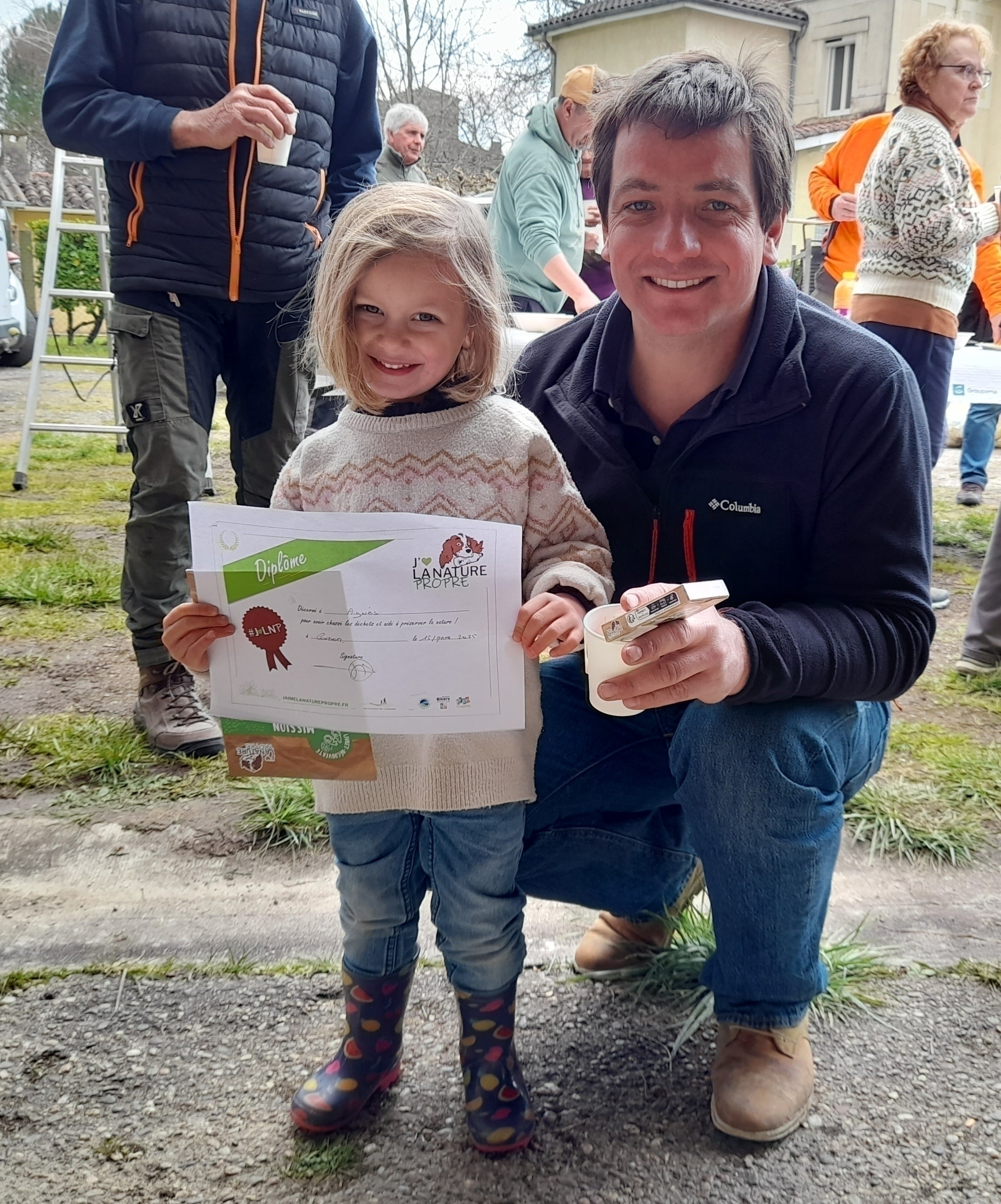 Agnès reçoit son diplôme