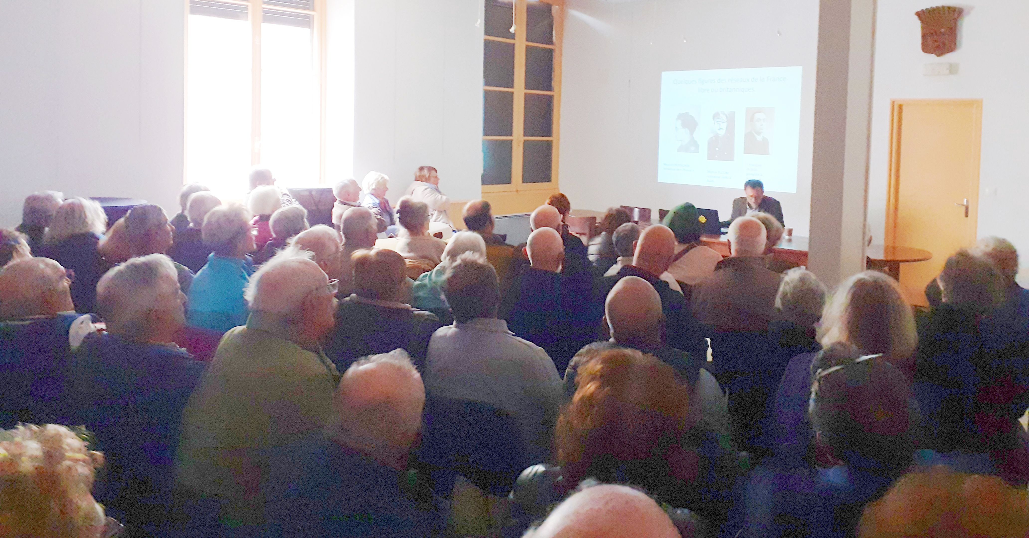 Forte affluence pour la conférence de Plaisance.