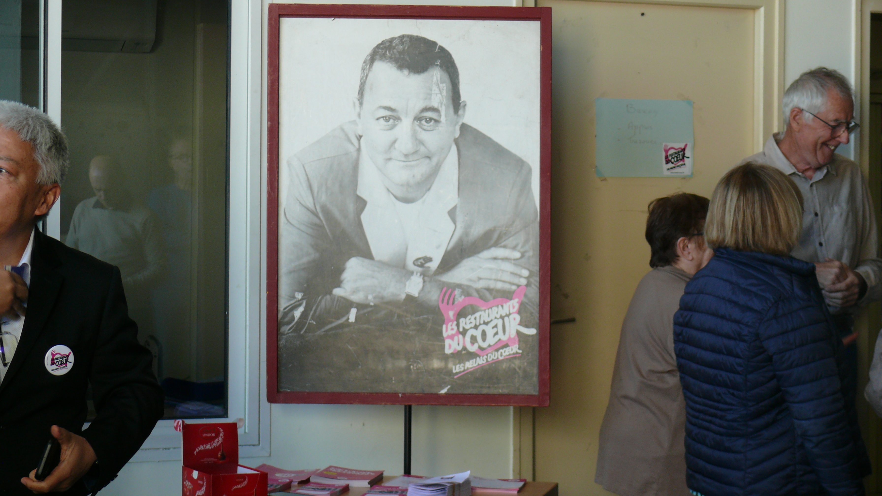 Coluche toujours présent.