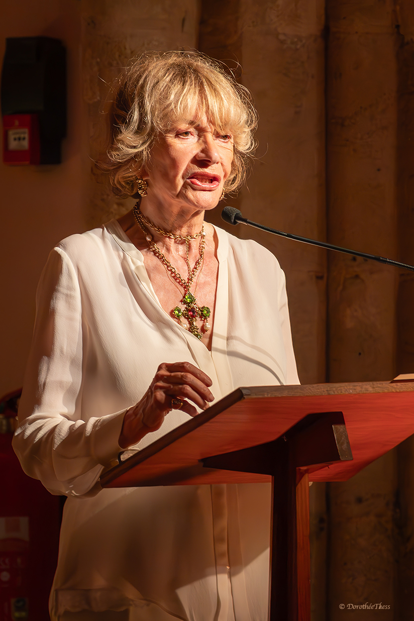 Ève Ruggieri