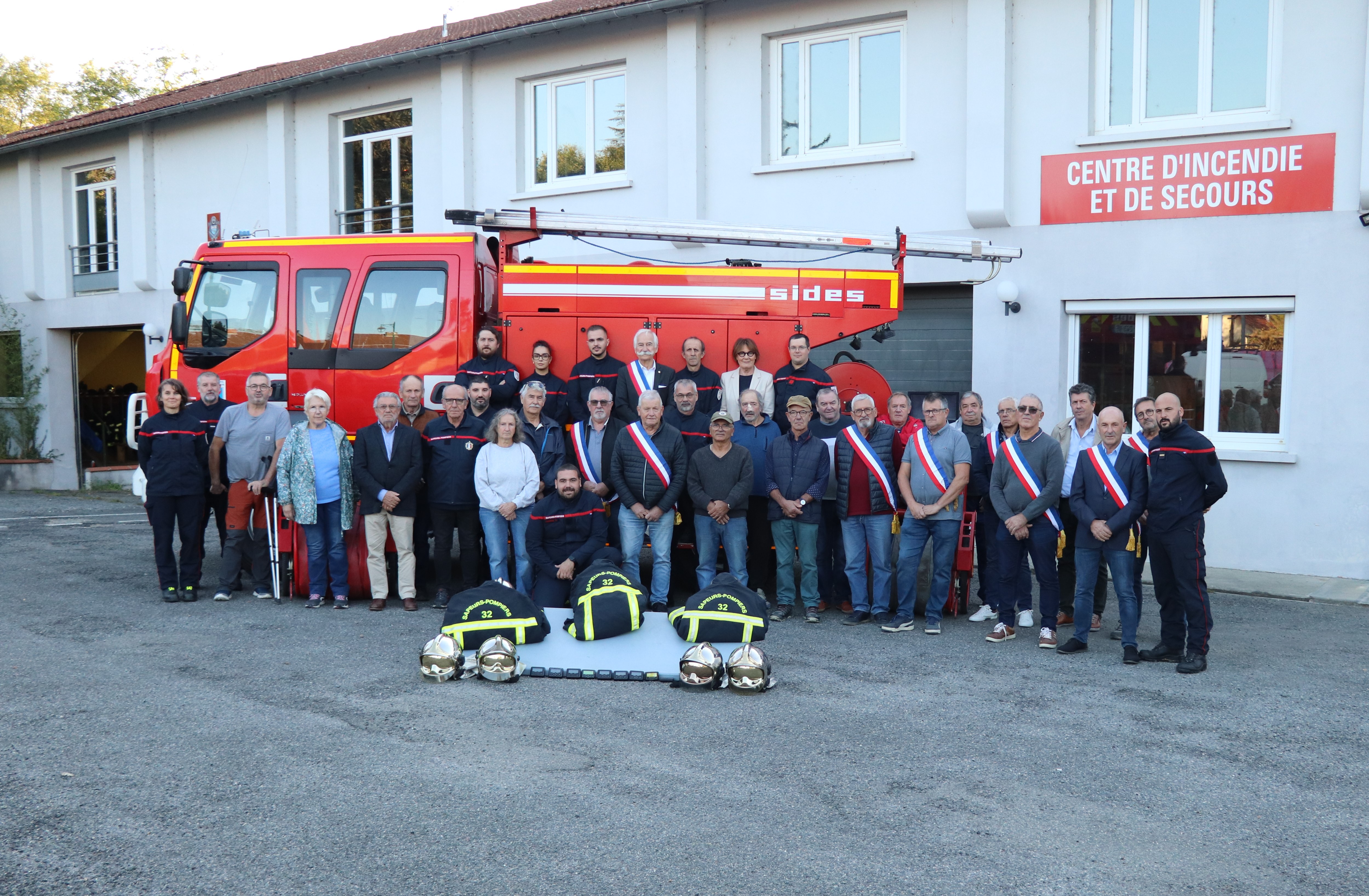 Les élus soutiennent les pompiers.