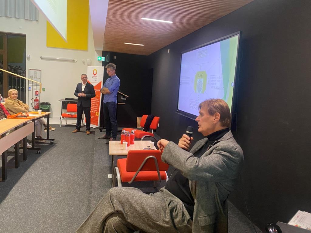 Bernard Lange et Mathieu Rigal,neurologues