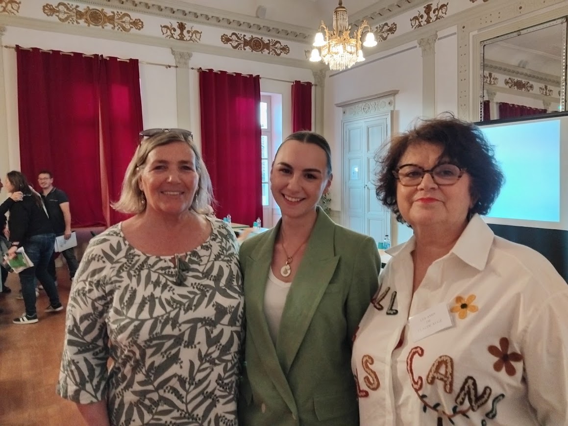 Corinne BOBIER Adjointe à la culture, Eloise DAVEZAC 1ère Adjointe, Solange NADAL journaliste du Journal du Gers