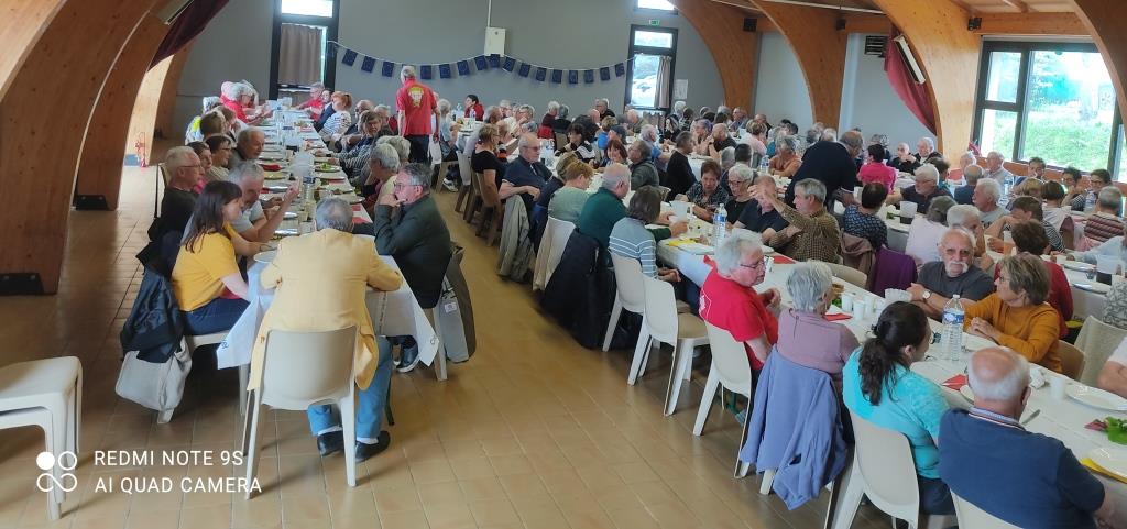 Tous (ou presque) au rdv  pour le déjeuner !